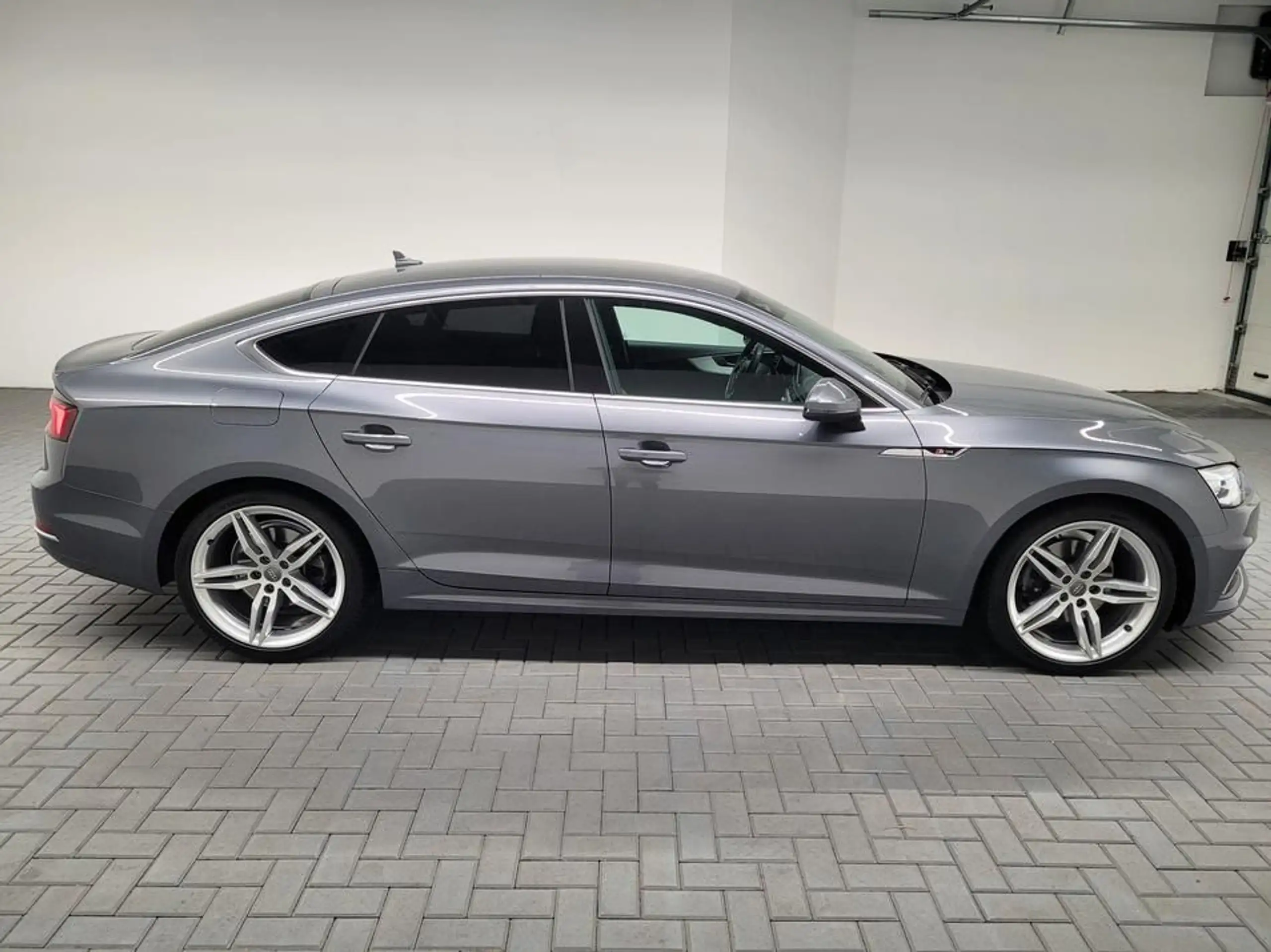 Audi - A5