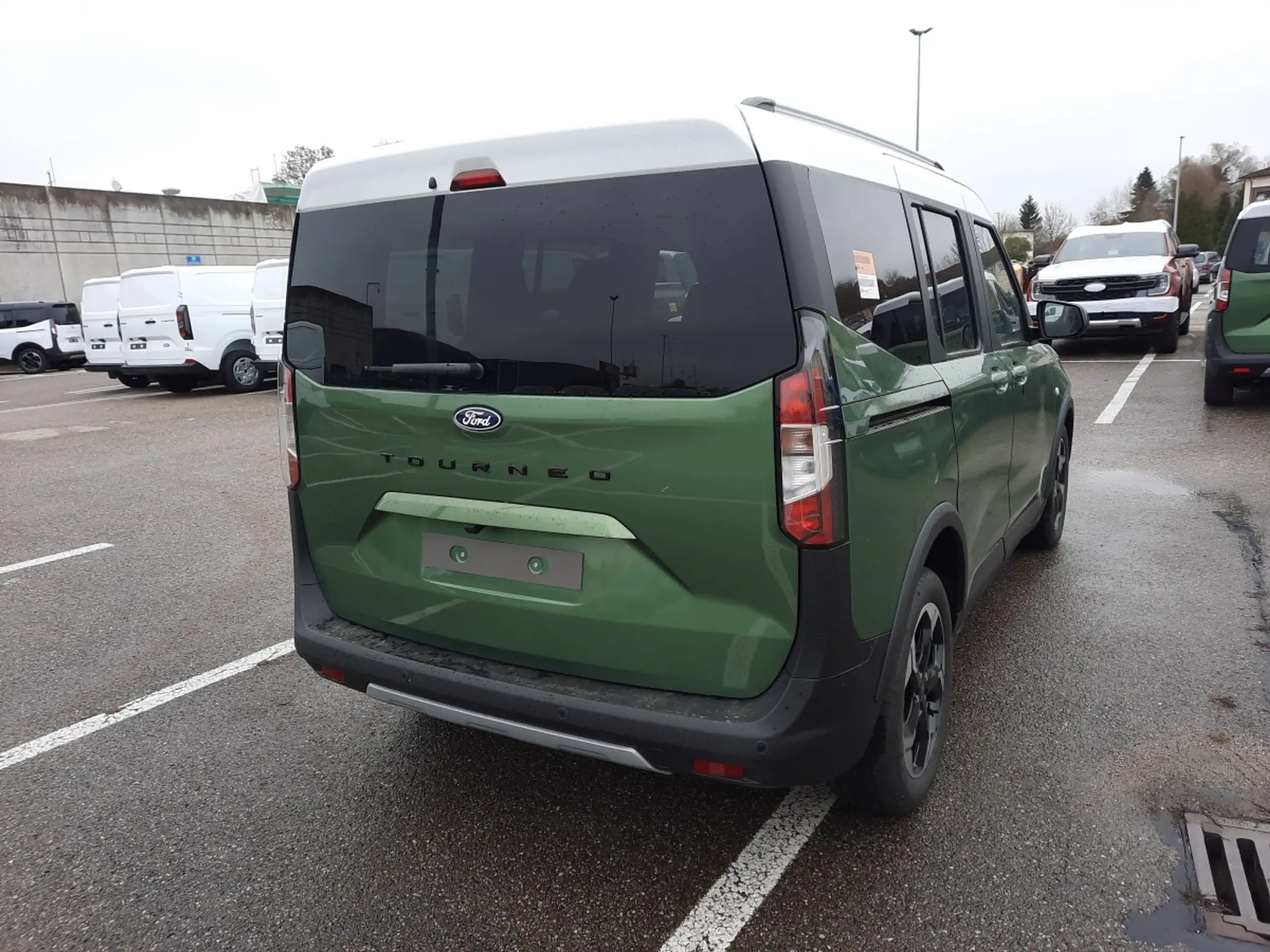 Ford - Tourneo Courier