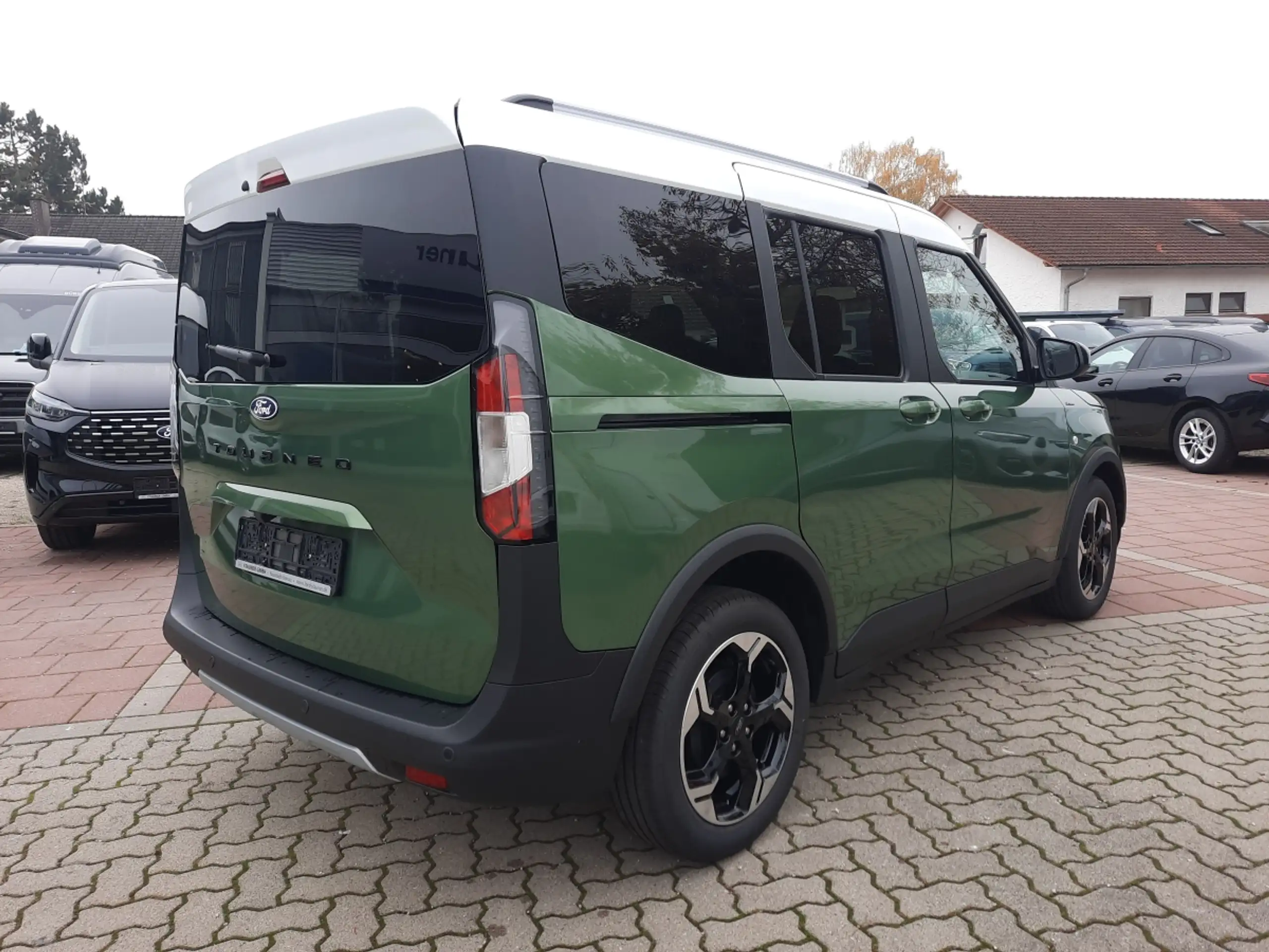 Ford - Tourneo Courier