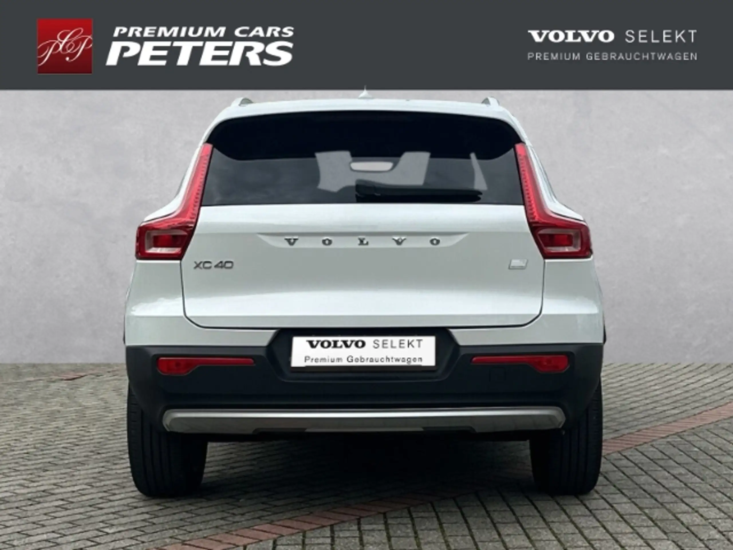 Volvo - XC40