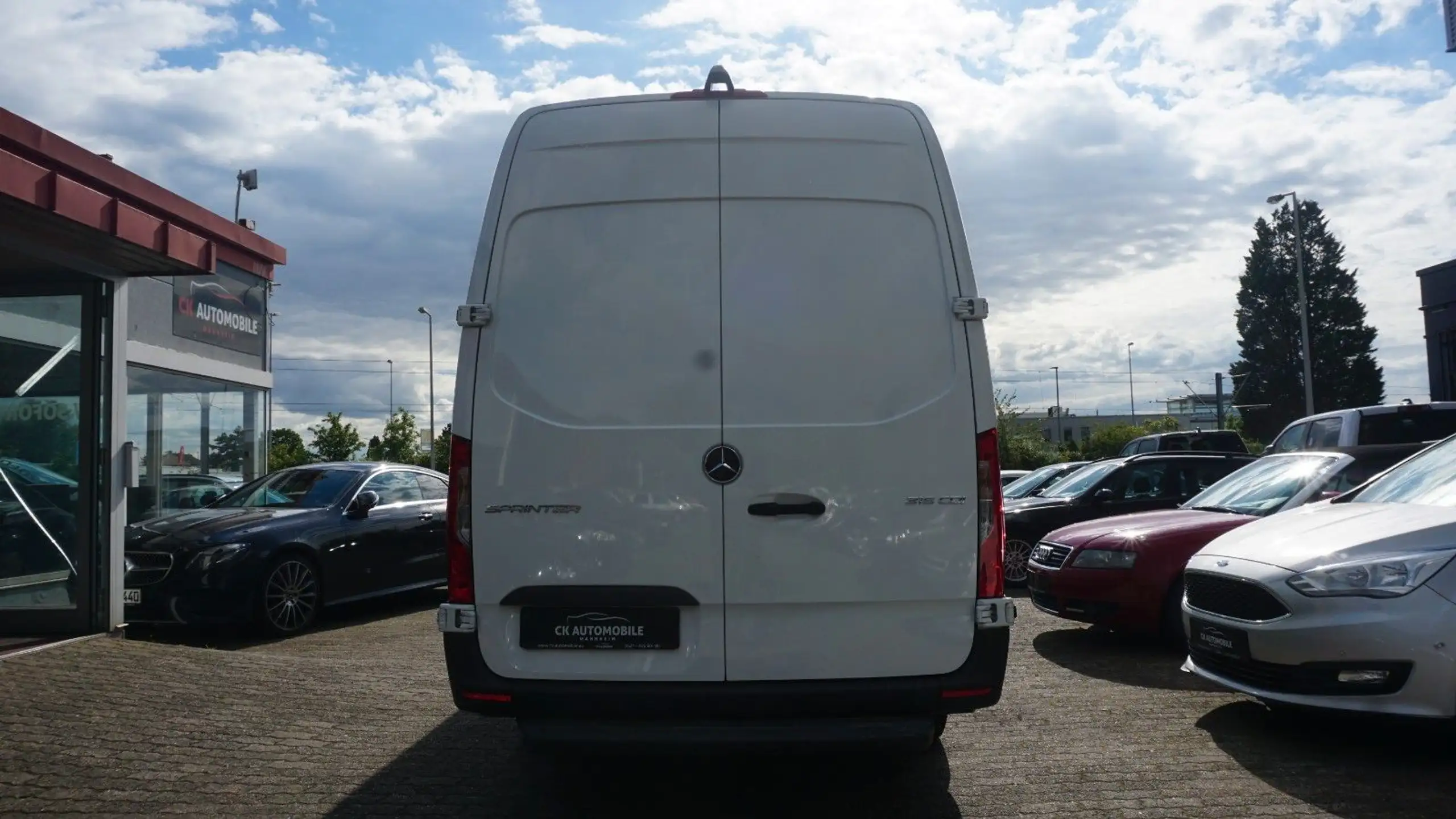 Mercedes-Benz - Sprinter