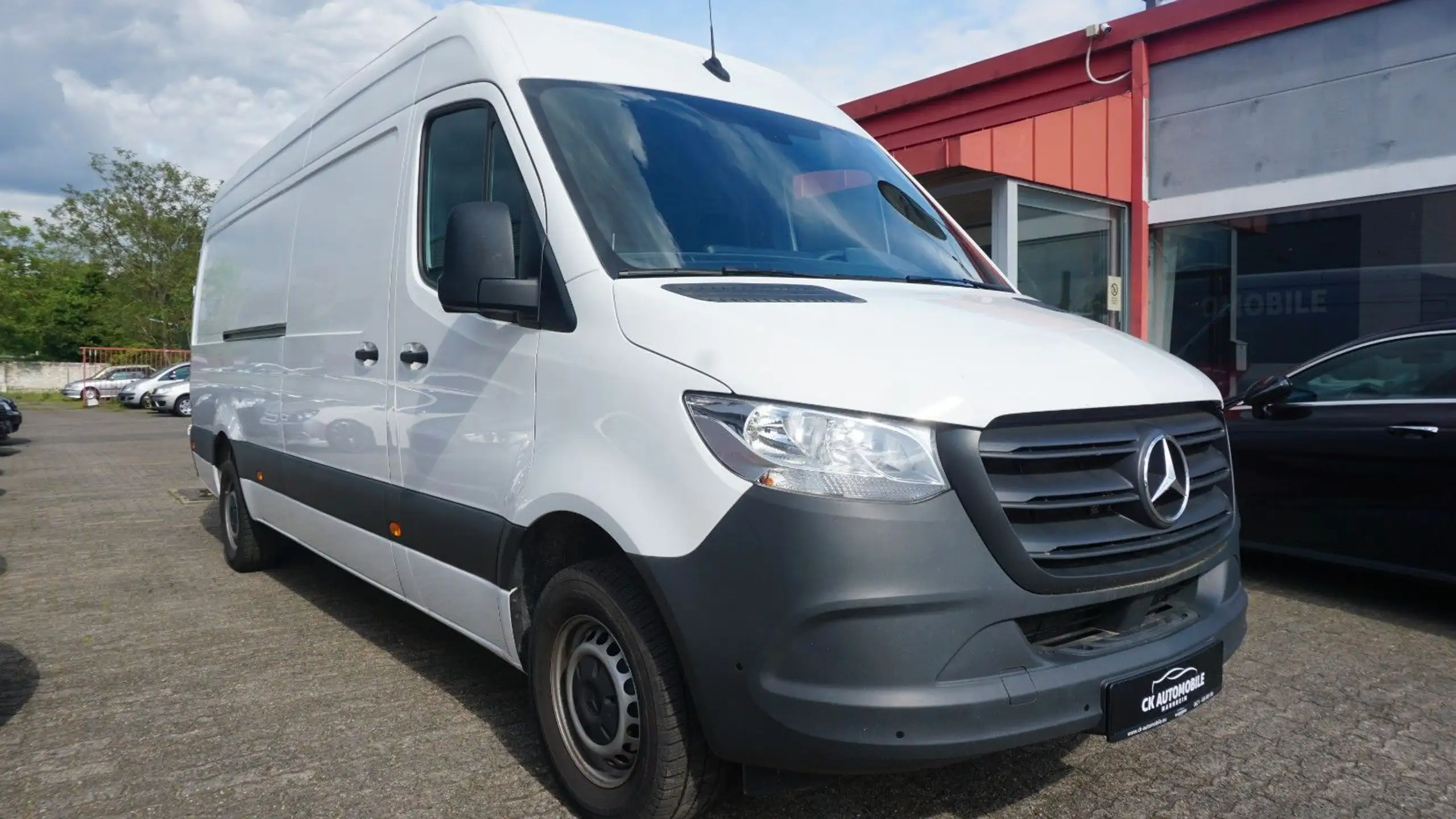 Mercedes-Benz - Sprinter