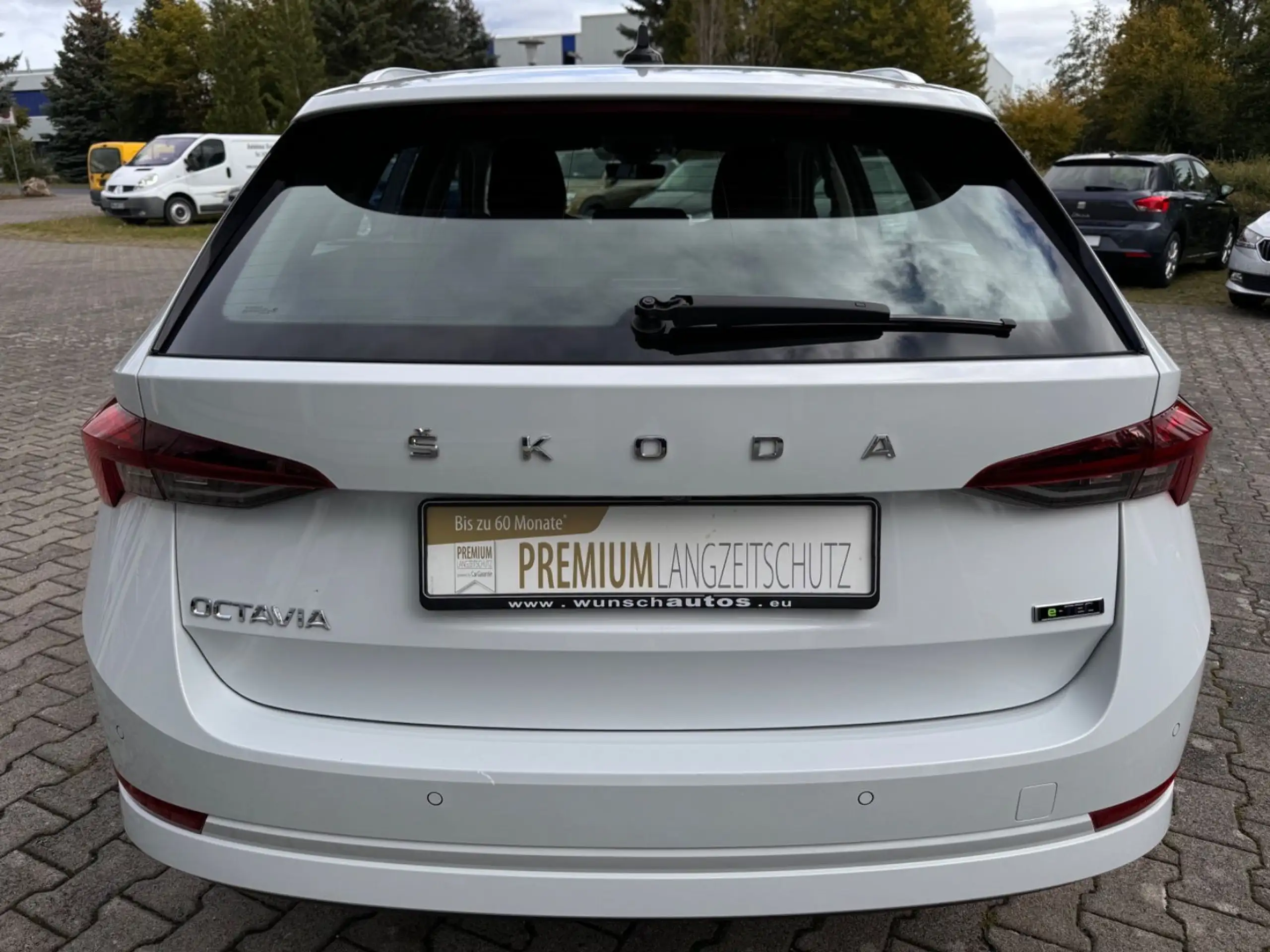 Skoda - Octavia