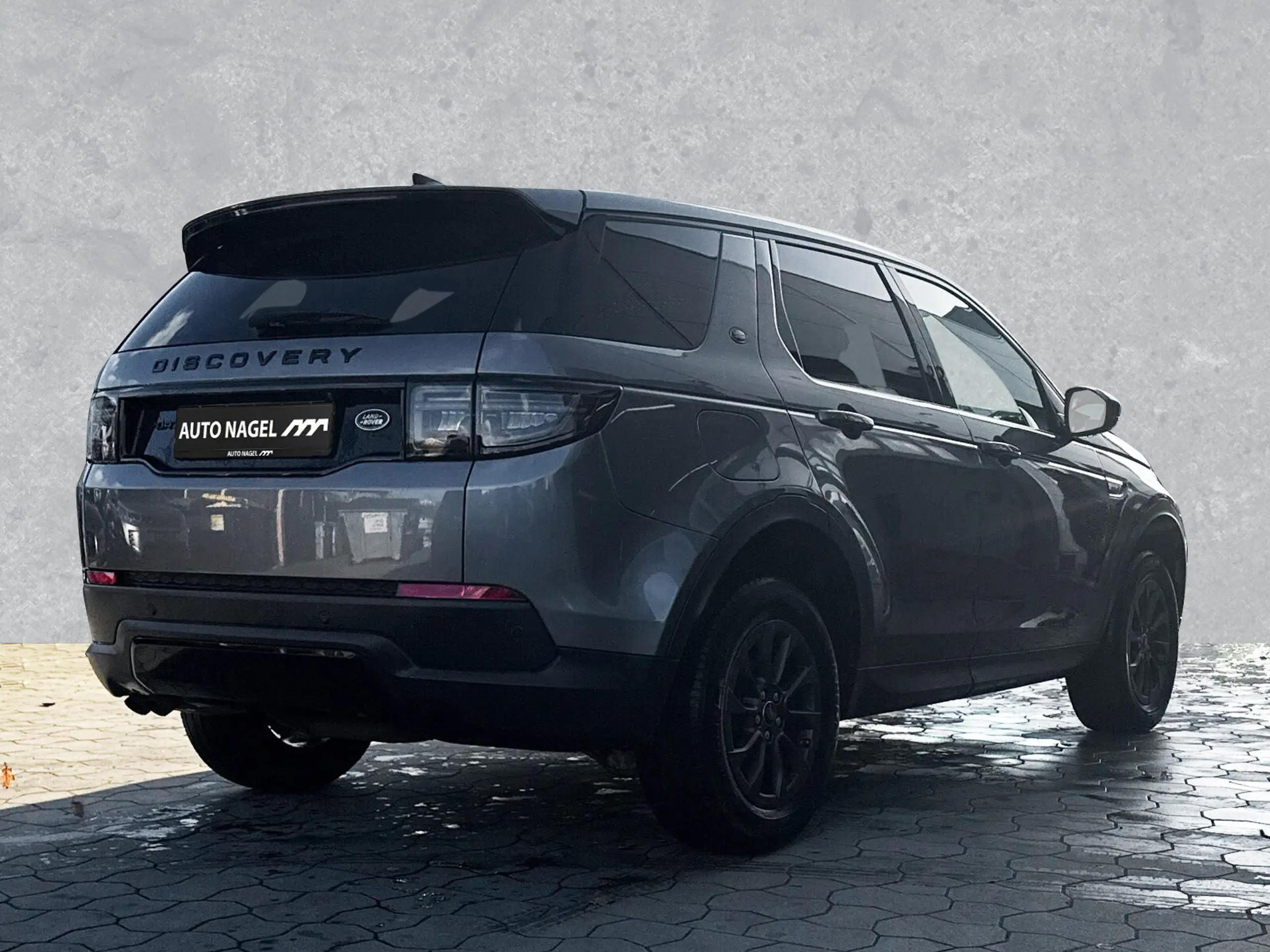 Land Rover - Discovery Sport