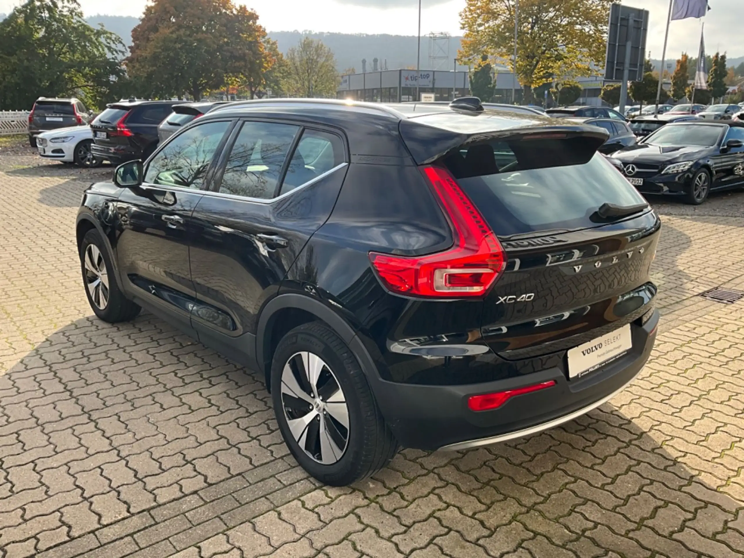 Volvo - XC40