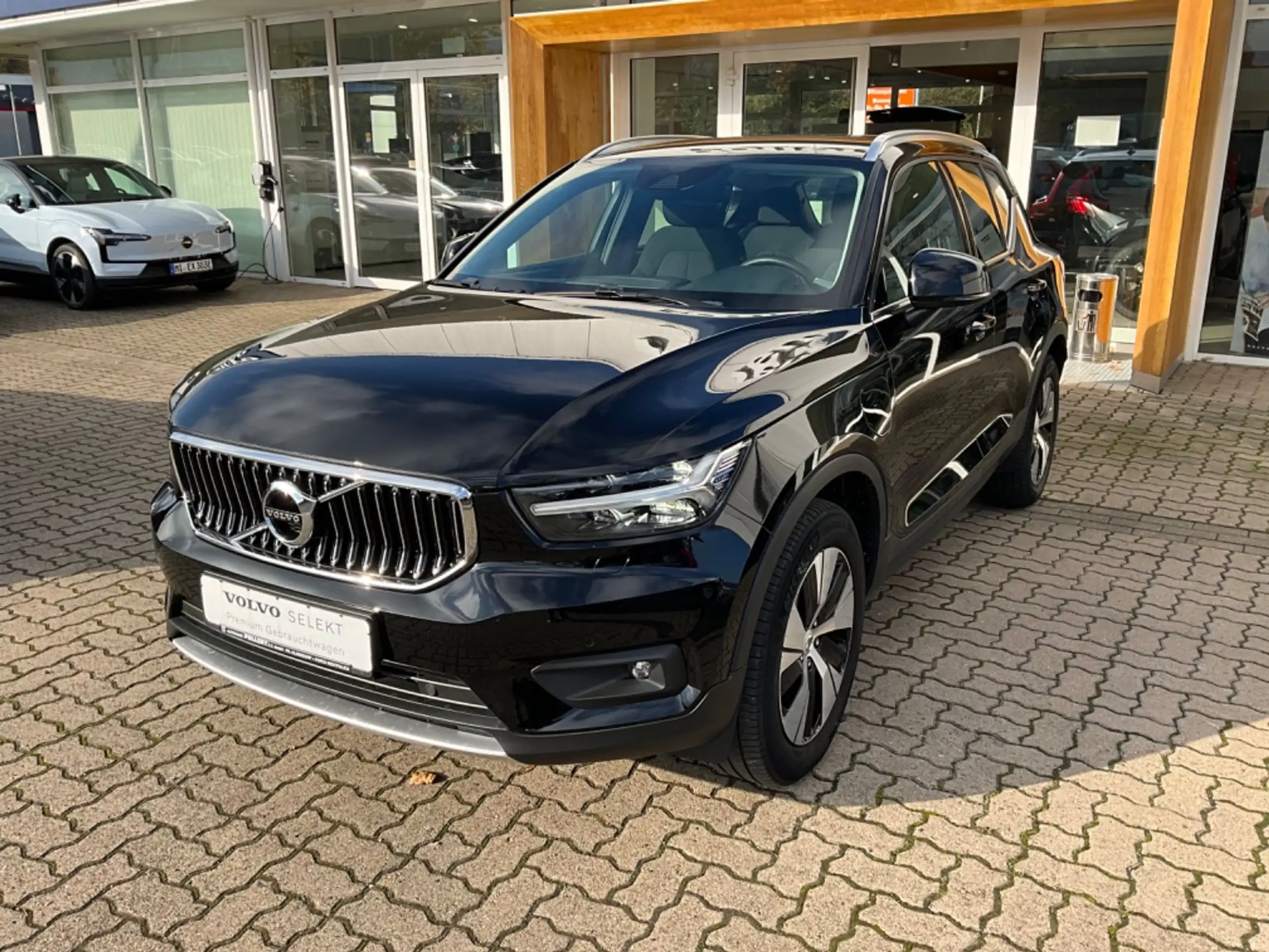 Volvo - XC40