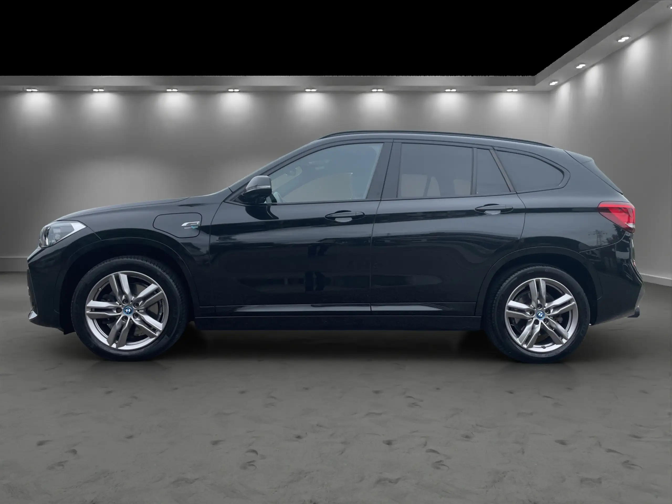 BMW - X1