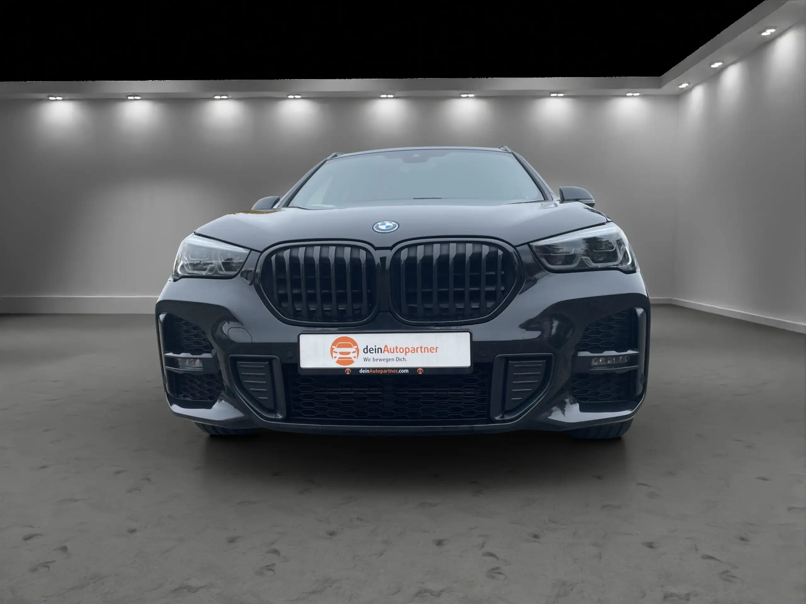 BMW - X1