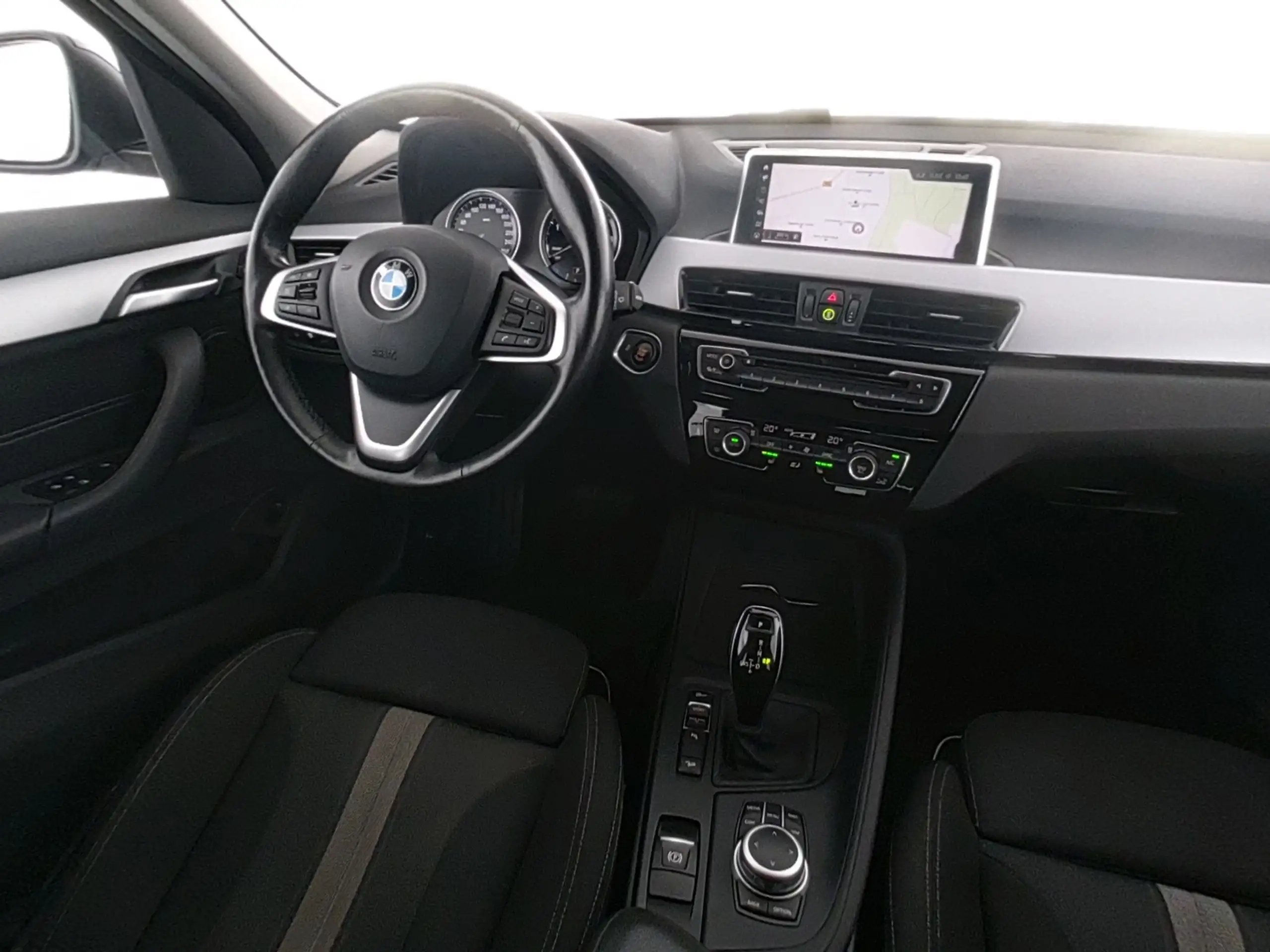 BMW - X1