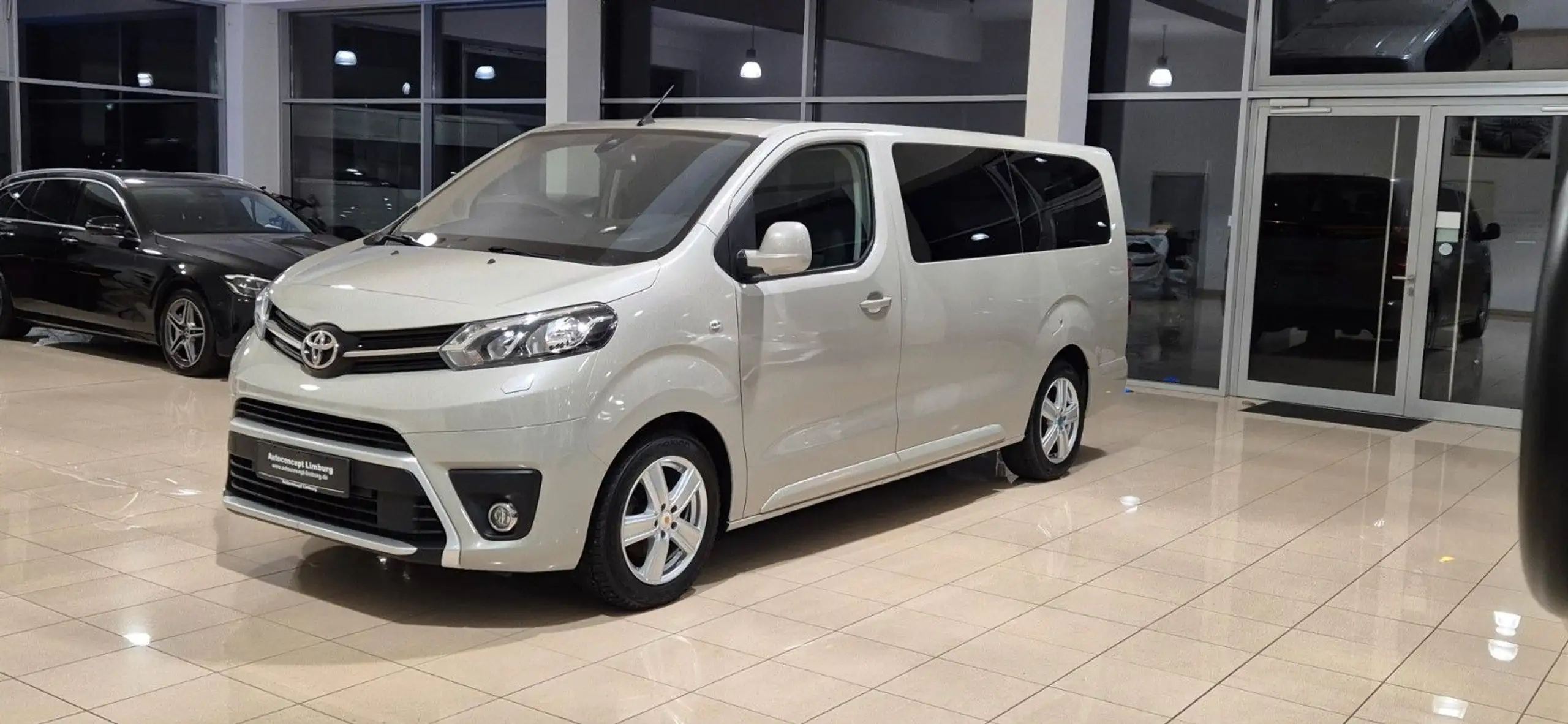 Toyota - Proace