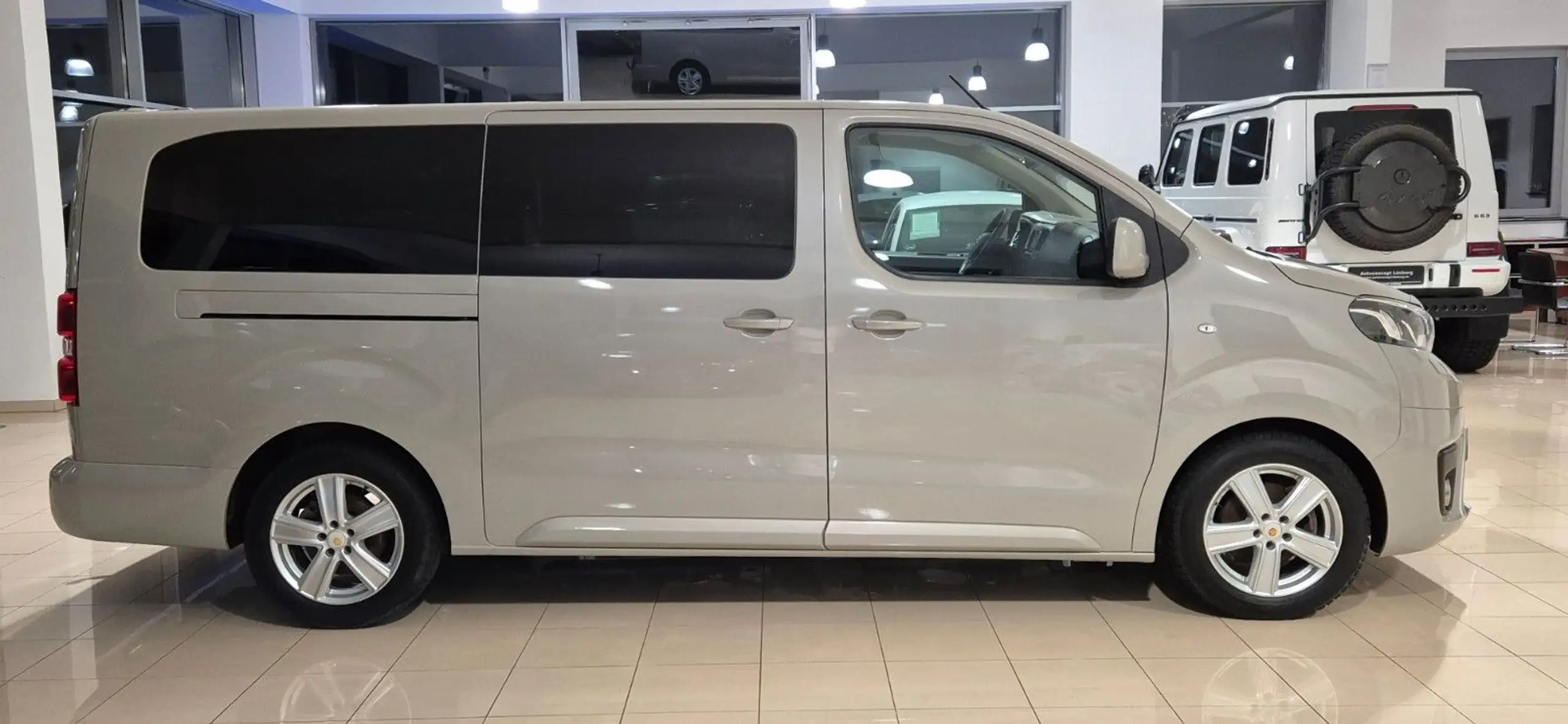 Toyota - Proace