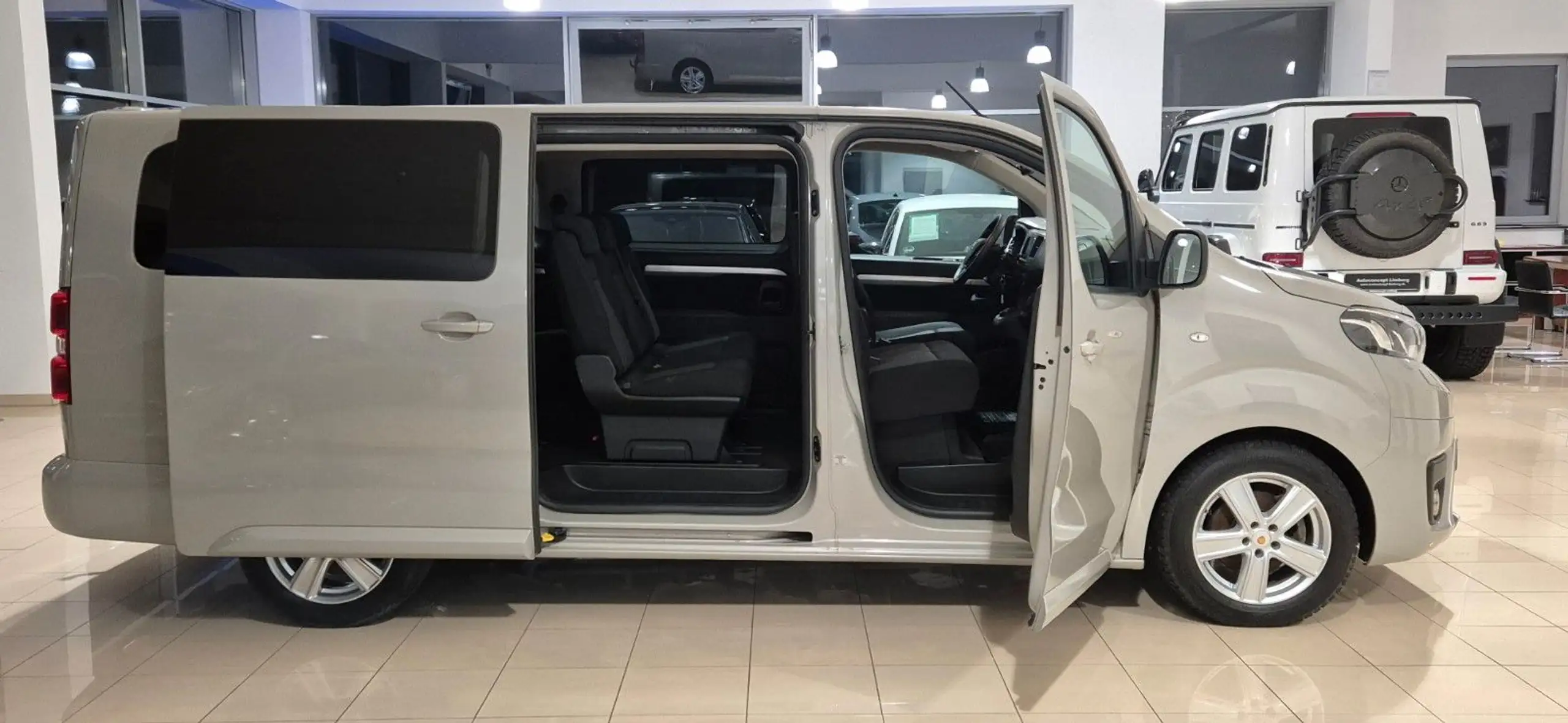 Toyota - Proace