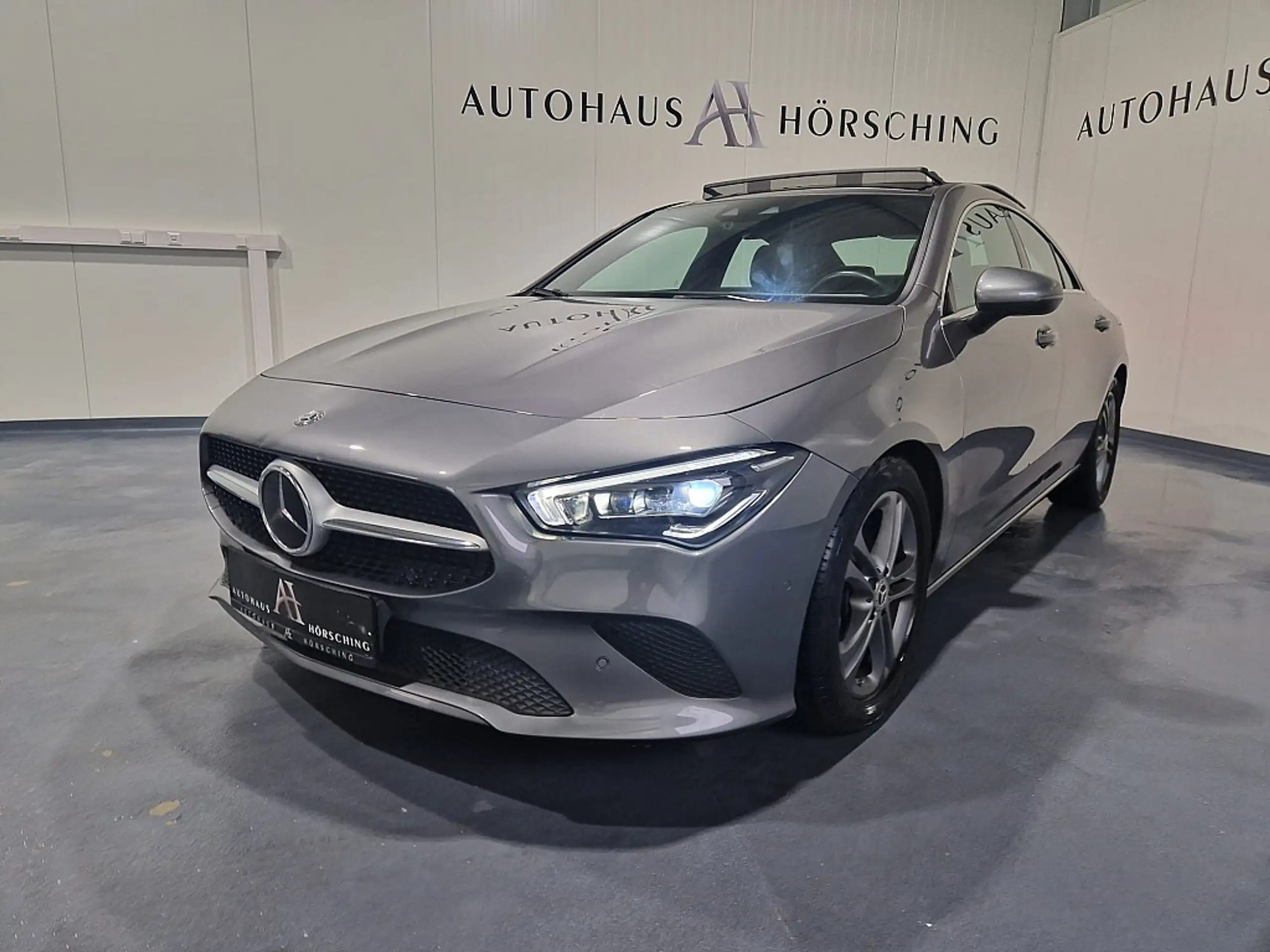 Mercedes-Benz - CLA 180