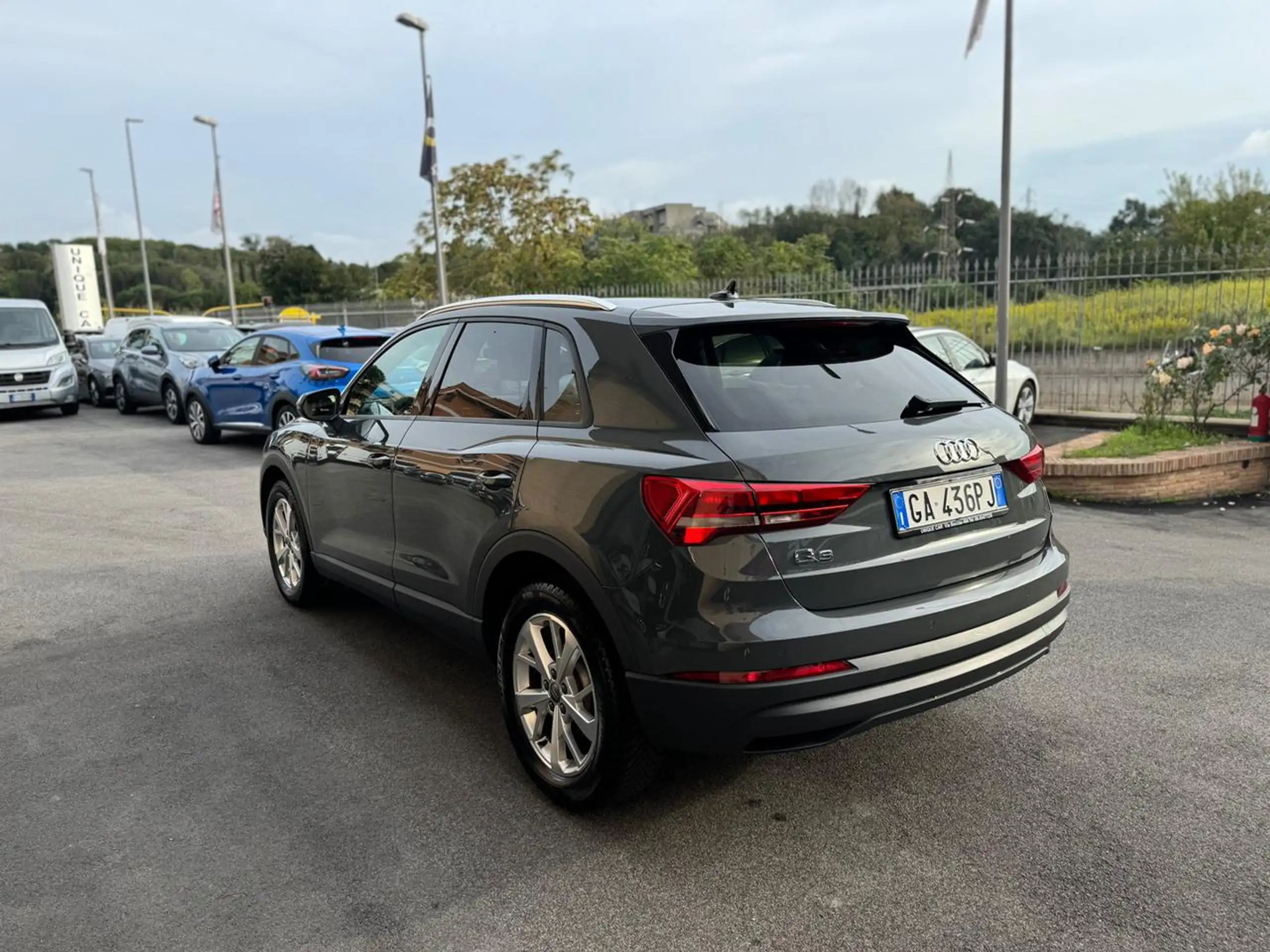 Audi - Q3