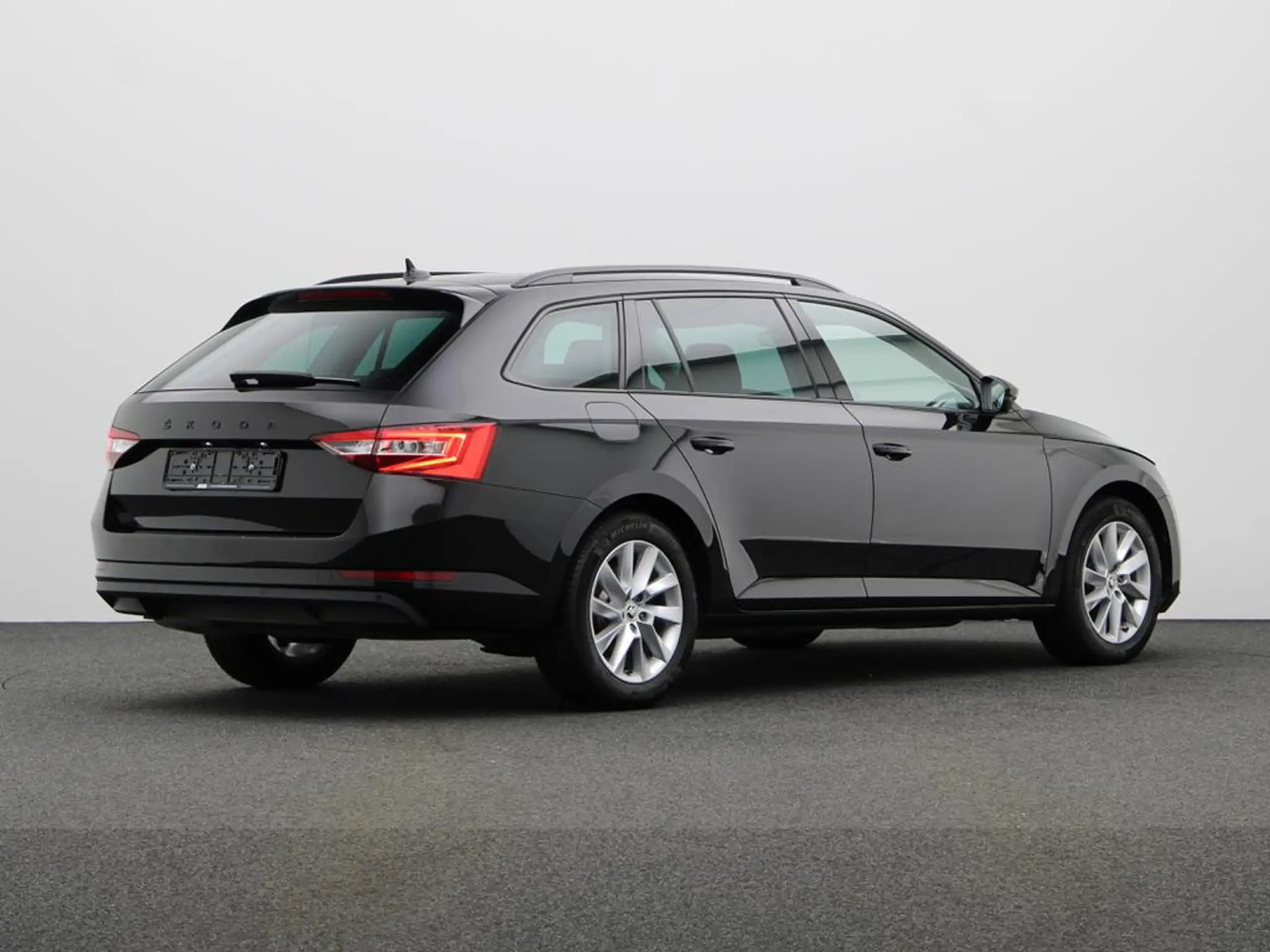 Skoda - Superb