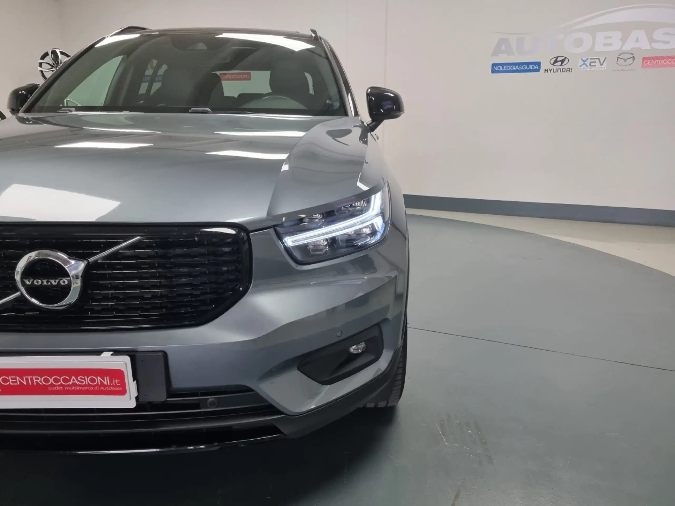 Volvo - XC40