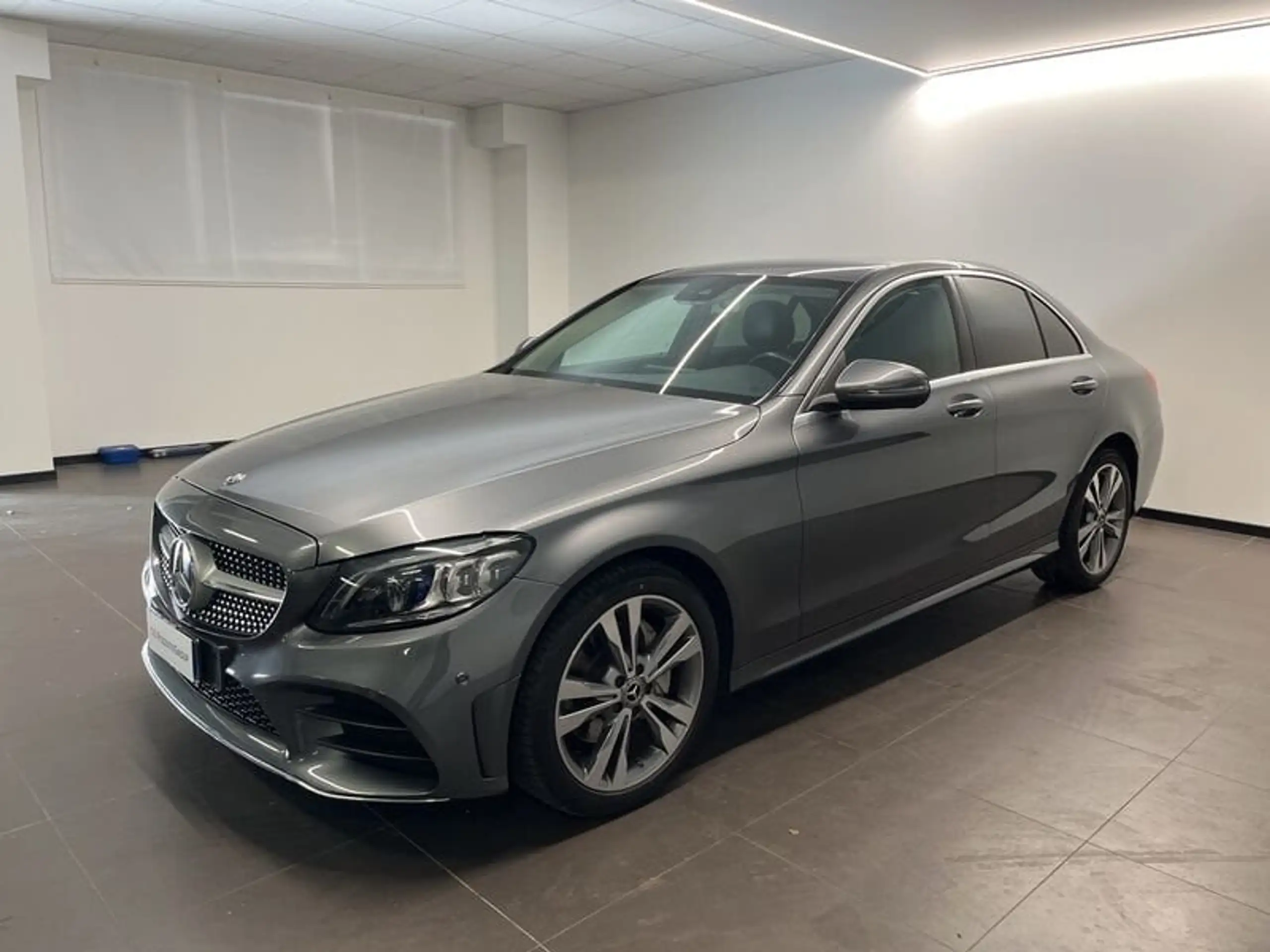 Mercedes-Benz - C 220