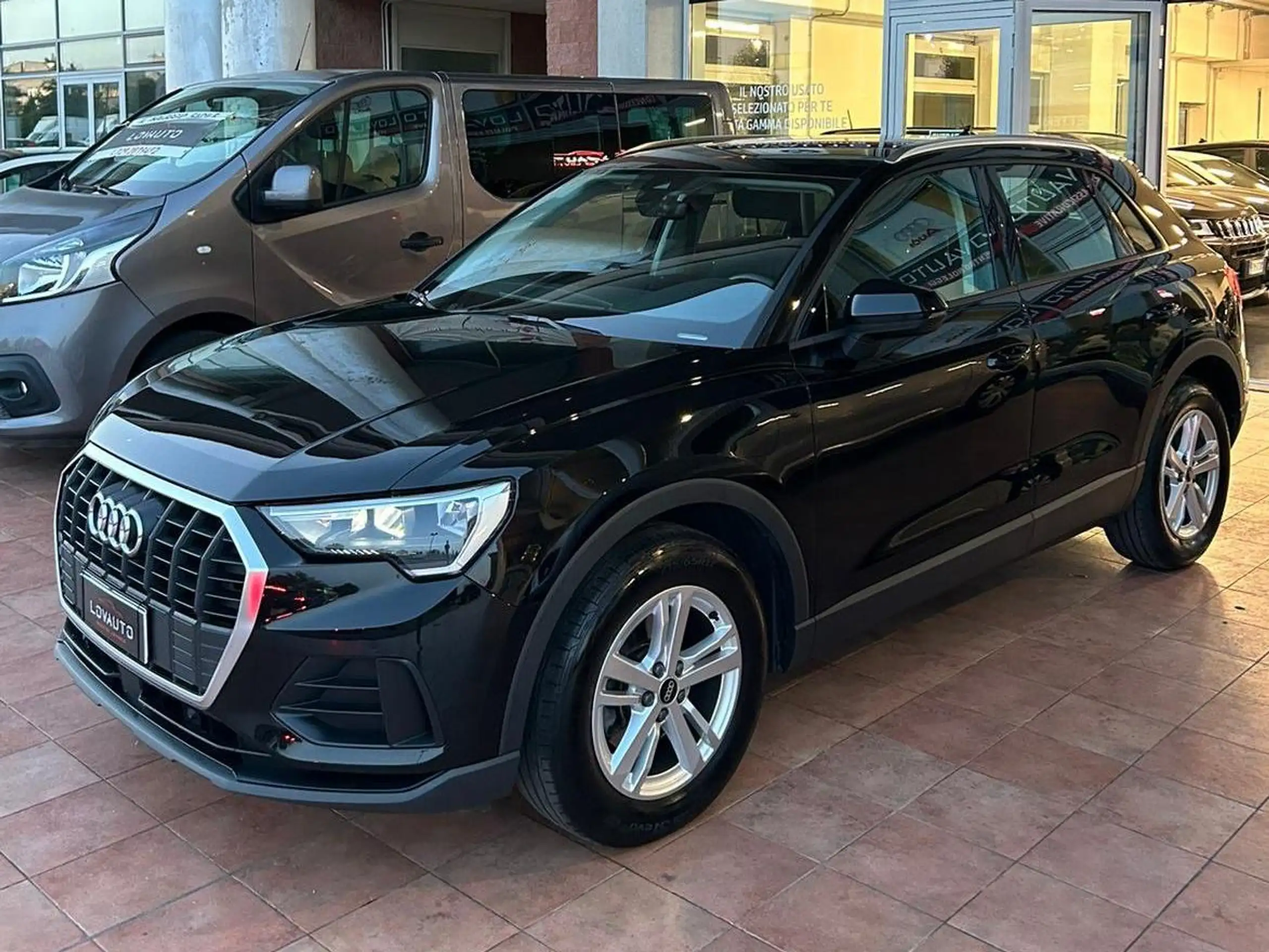 Audi - Q3