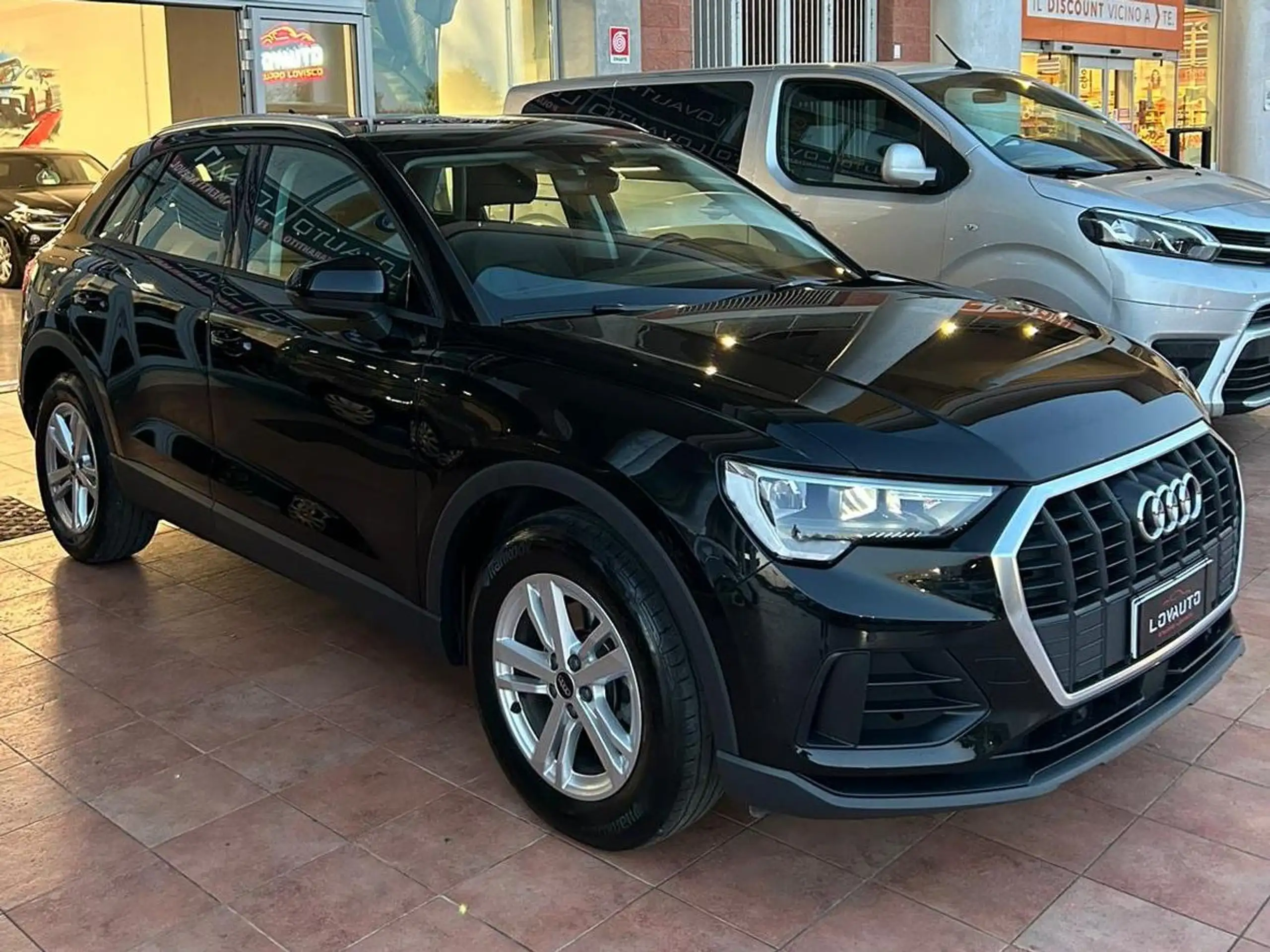 Audi - Q3