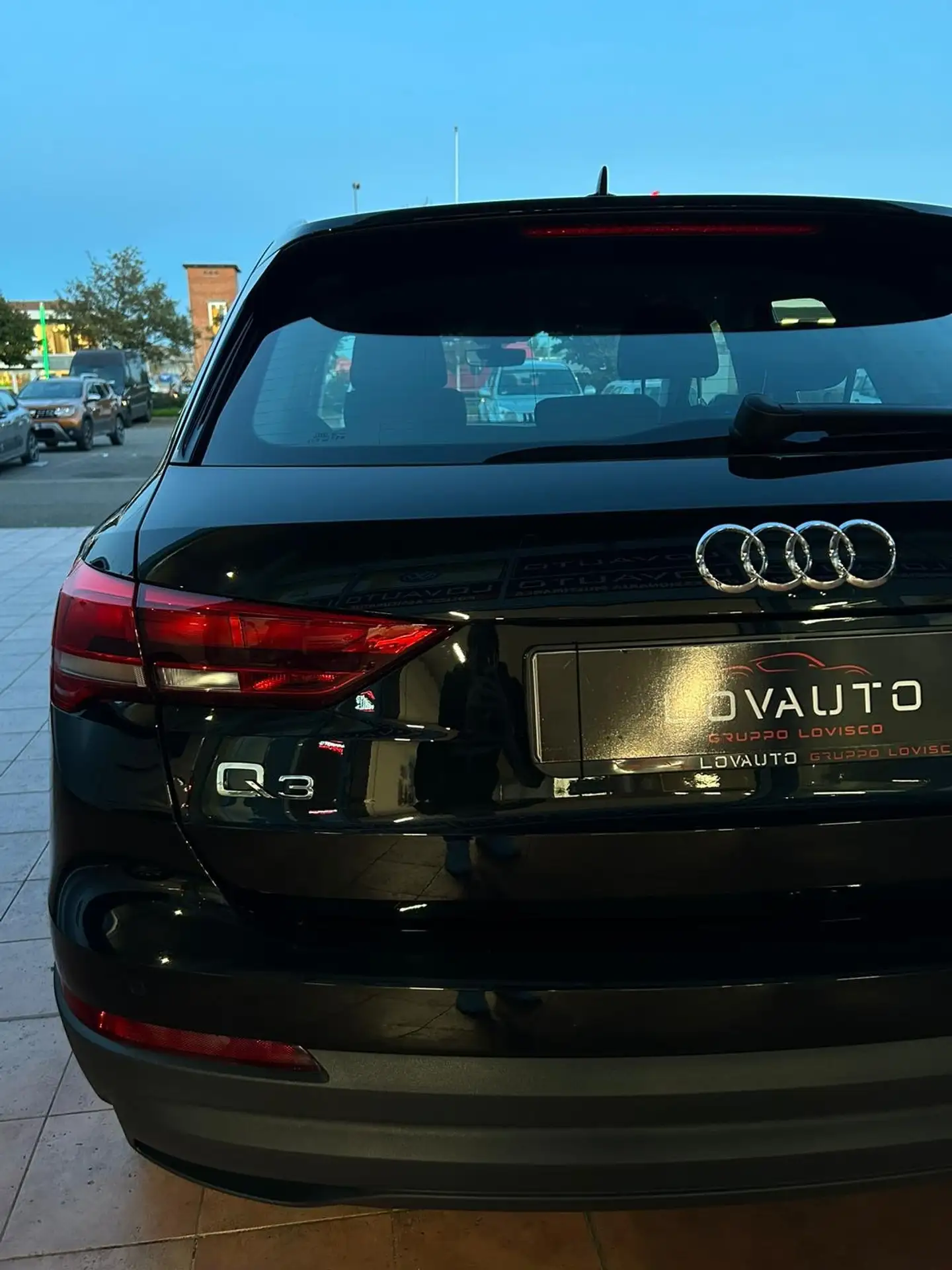 Audi - Q3