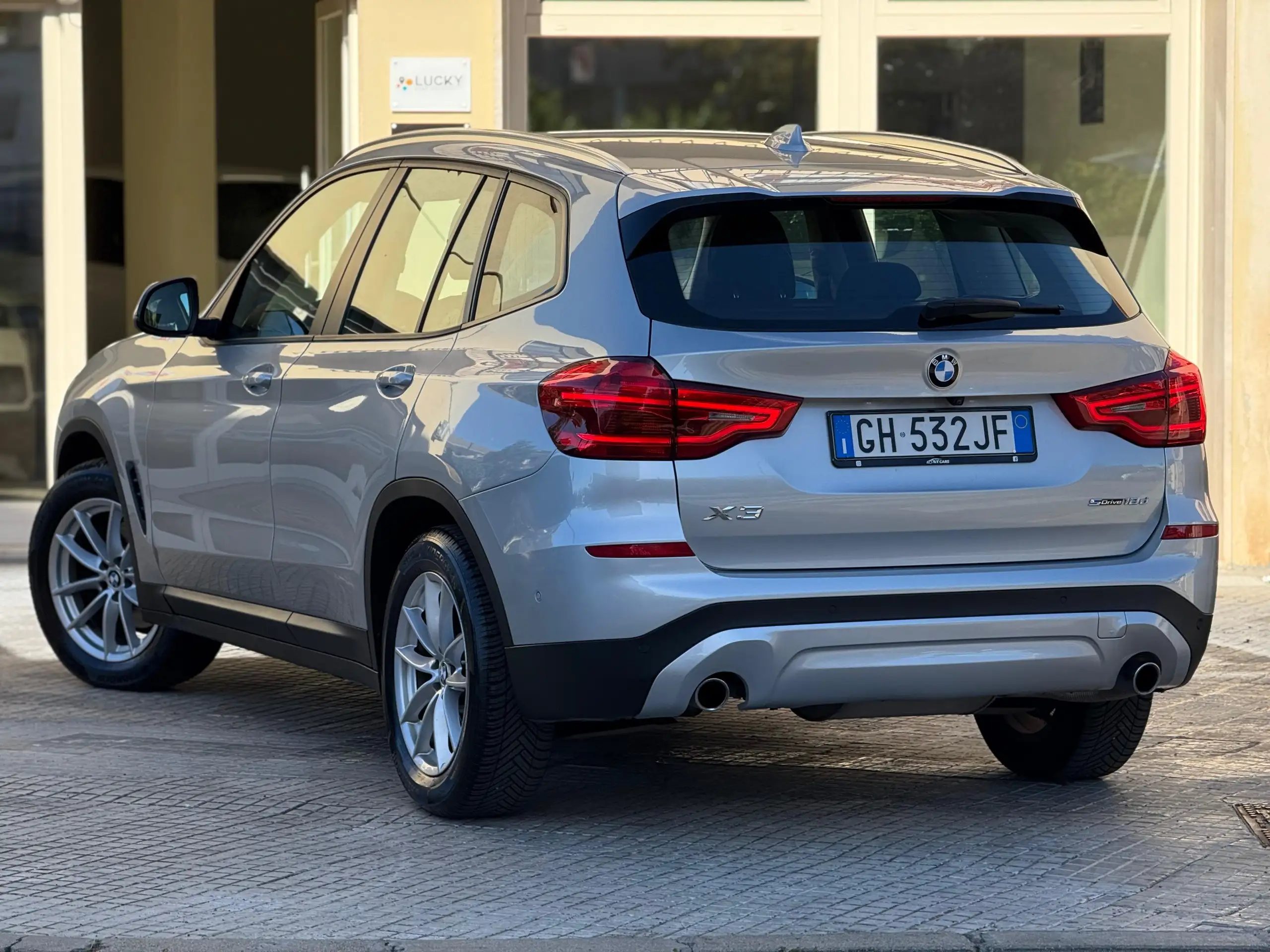 BMW - X3