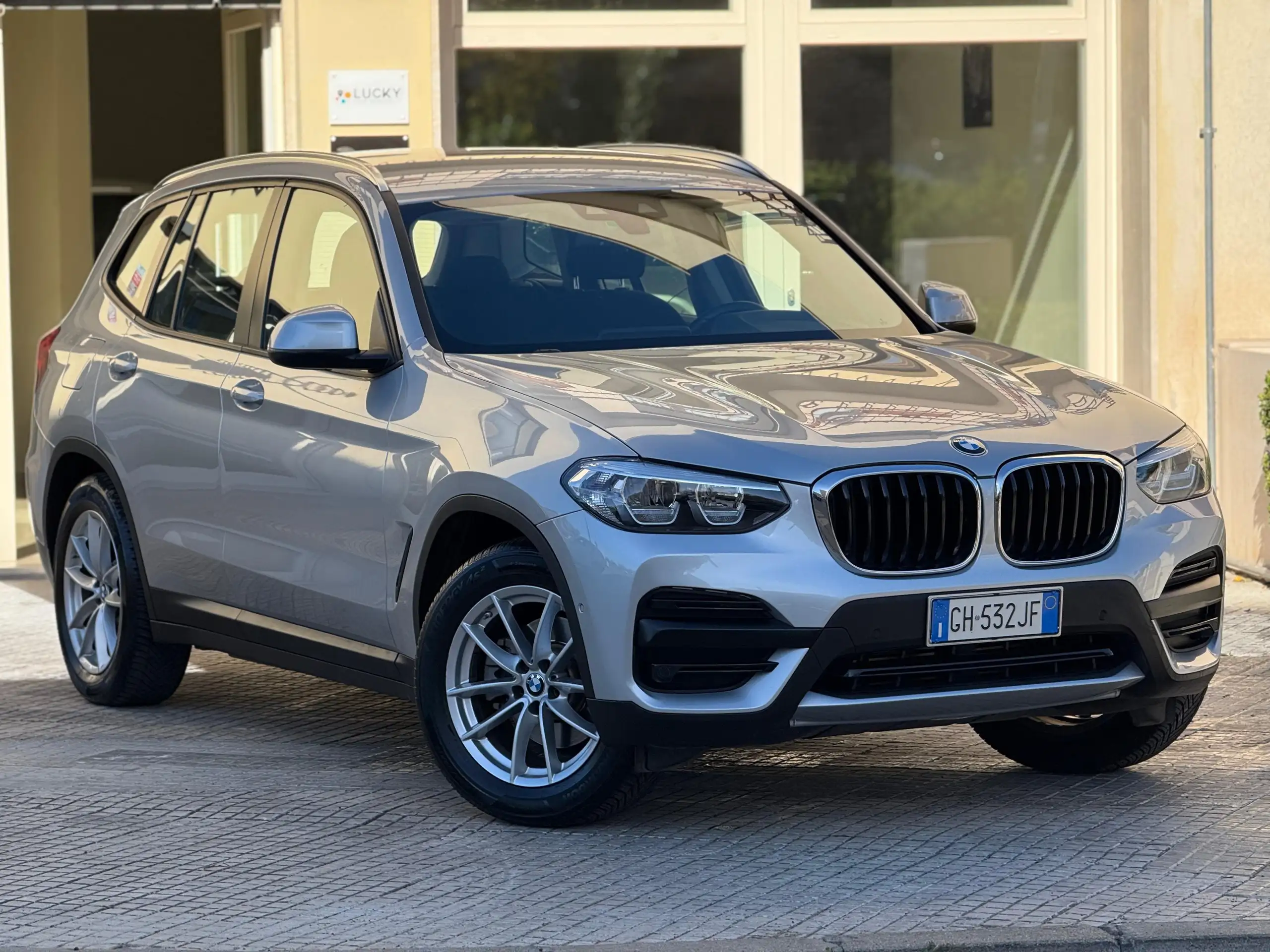 BMW - X3