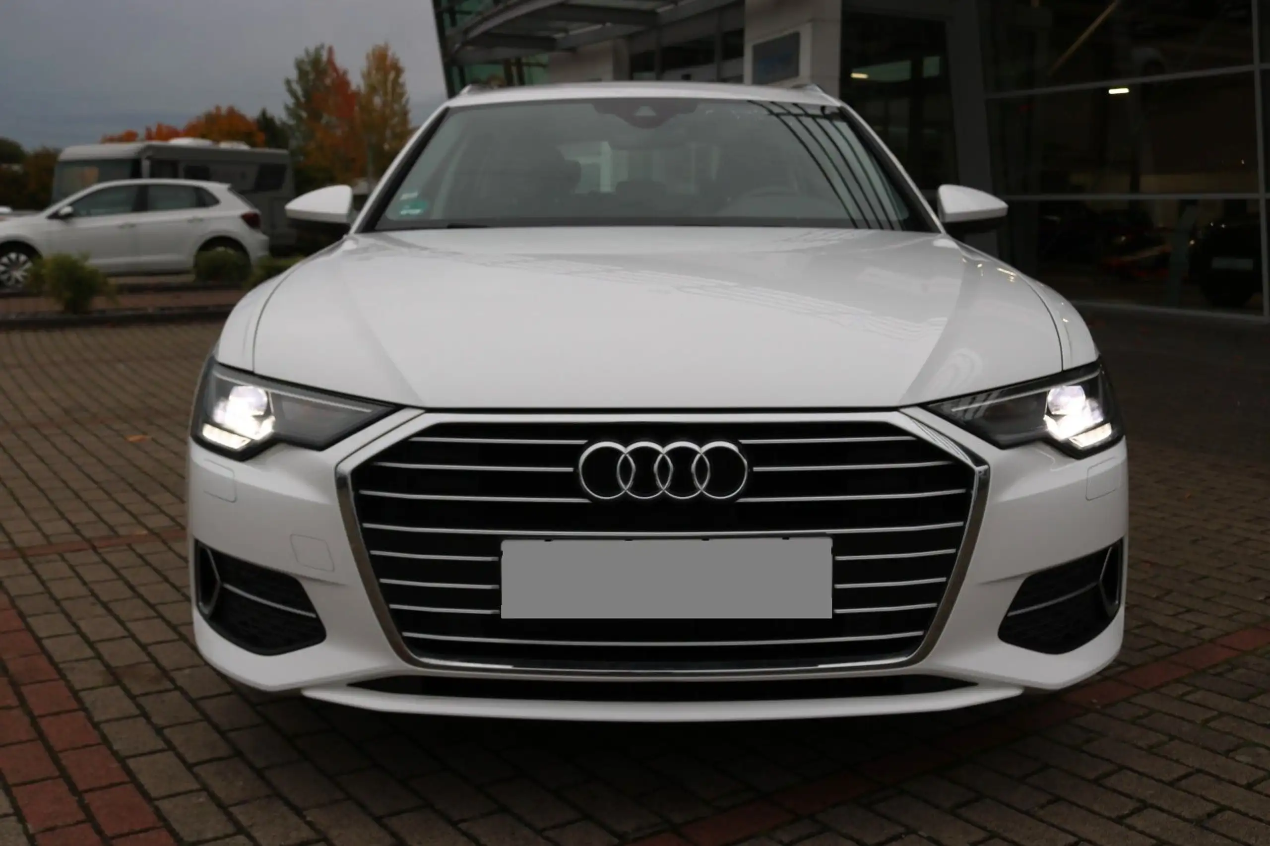 Audi - A6