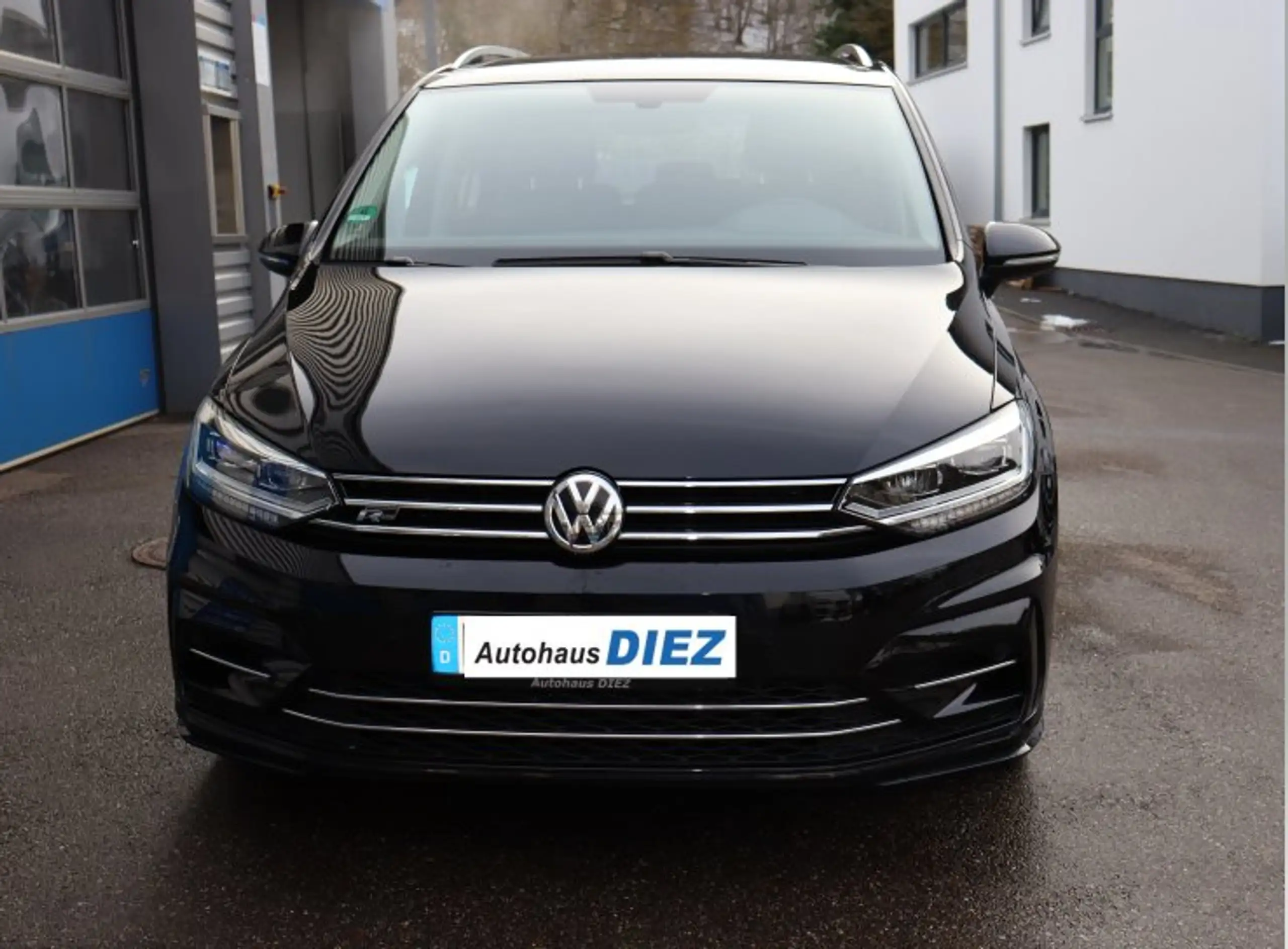 Volkswagen - Touran