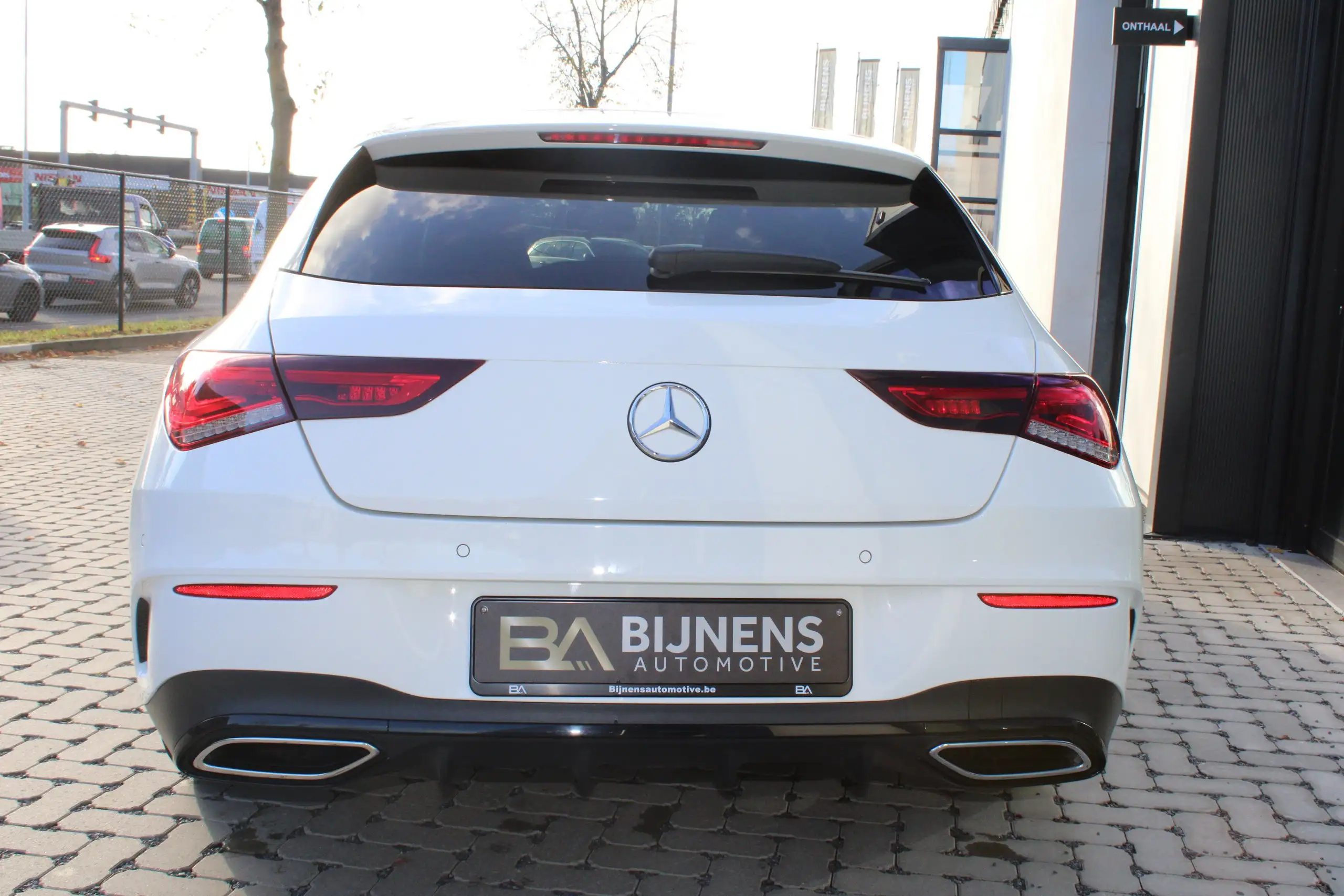 Mercedes-Benz - CLA 180