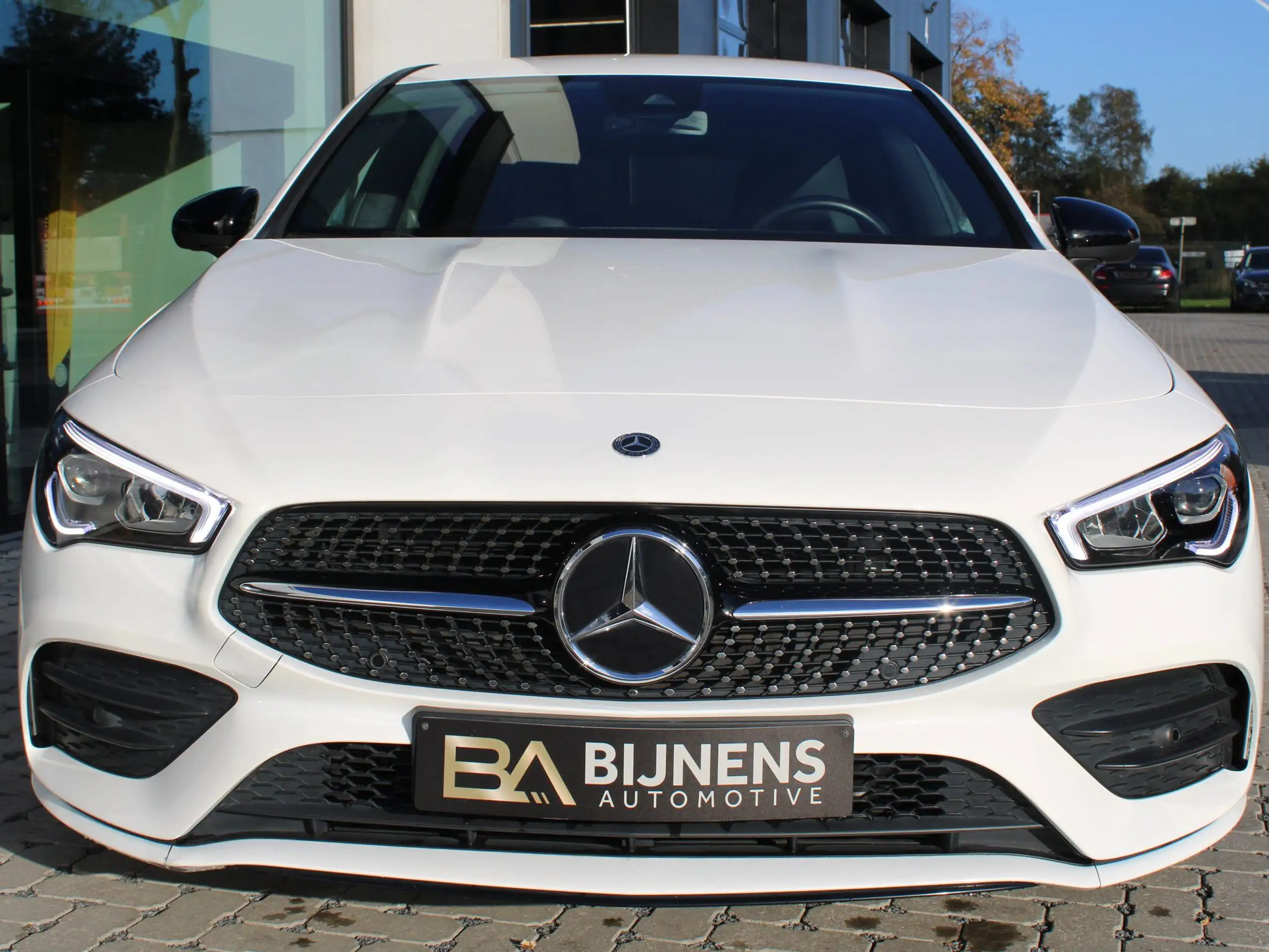 Mercedes-Benz - CLA 180