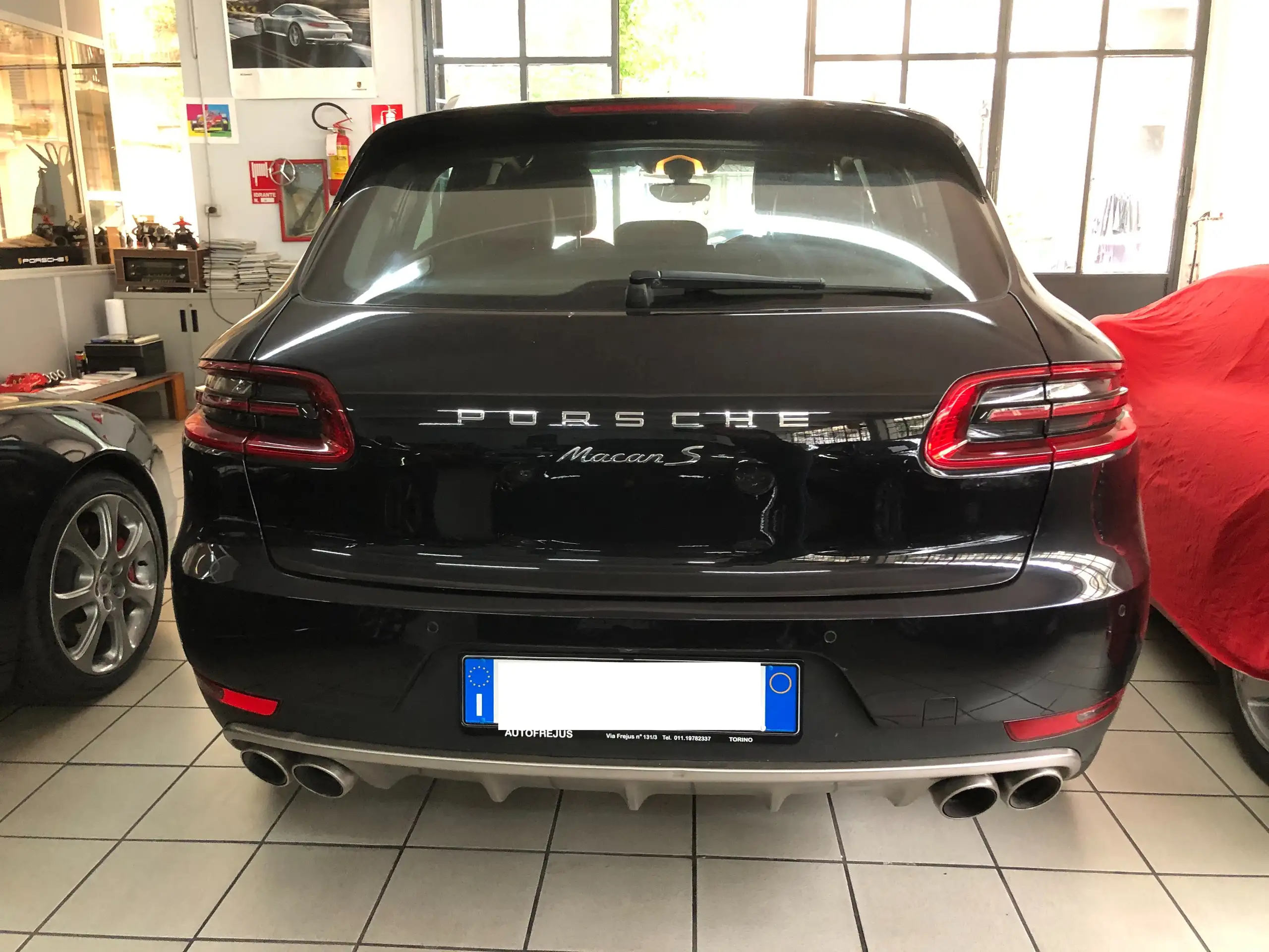 Porsche - Macan