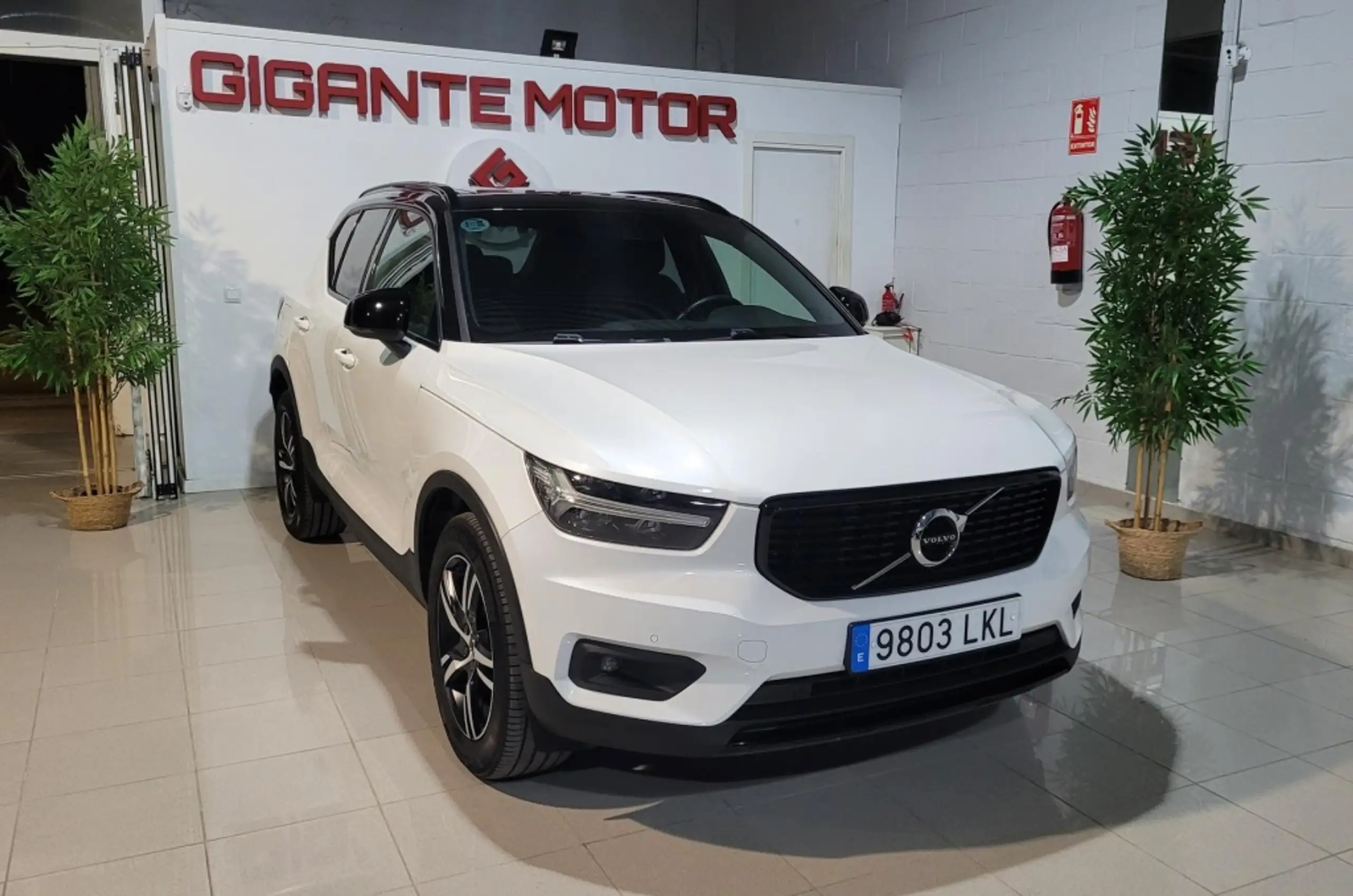 Volvo - XC40