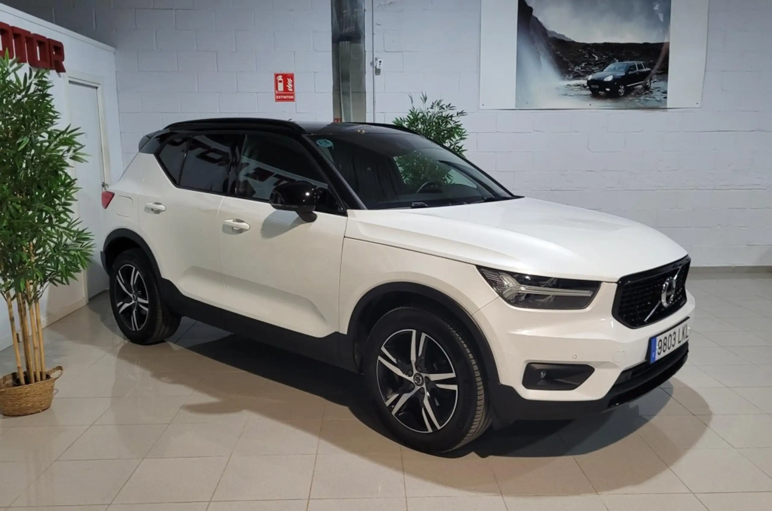 Volvo - XC40