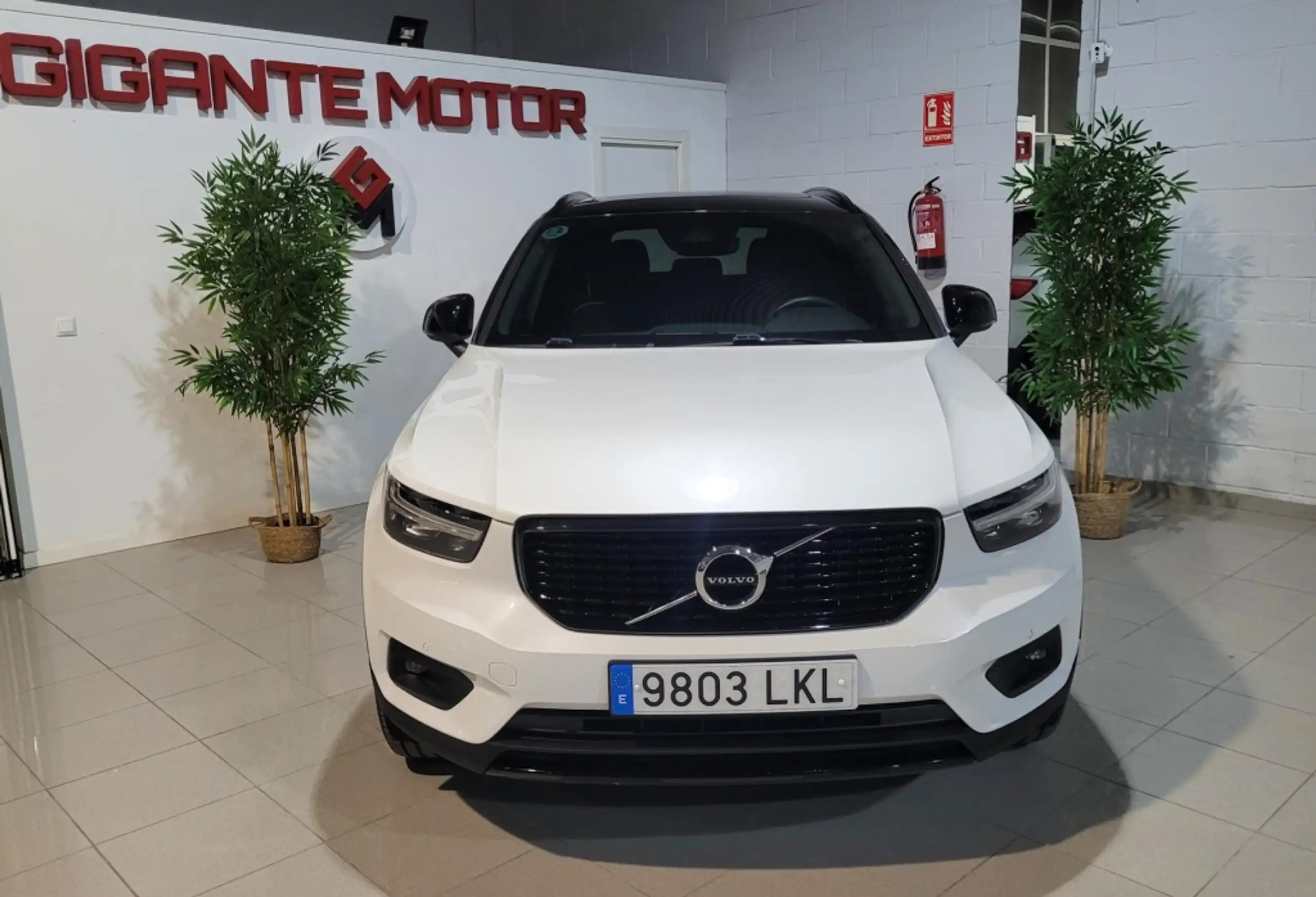 Volvo - XC40