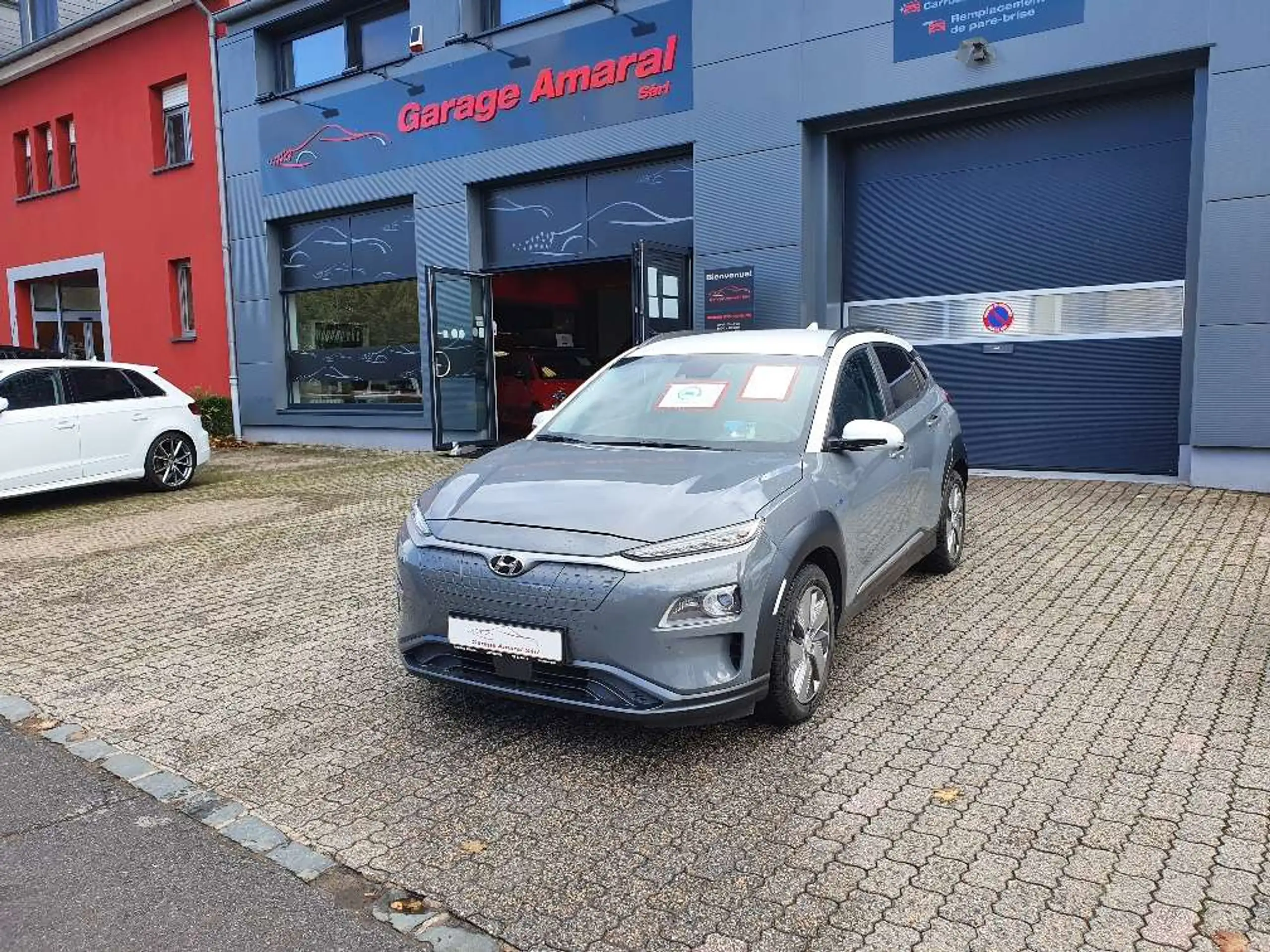 Hyundai - KONA