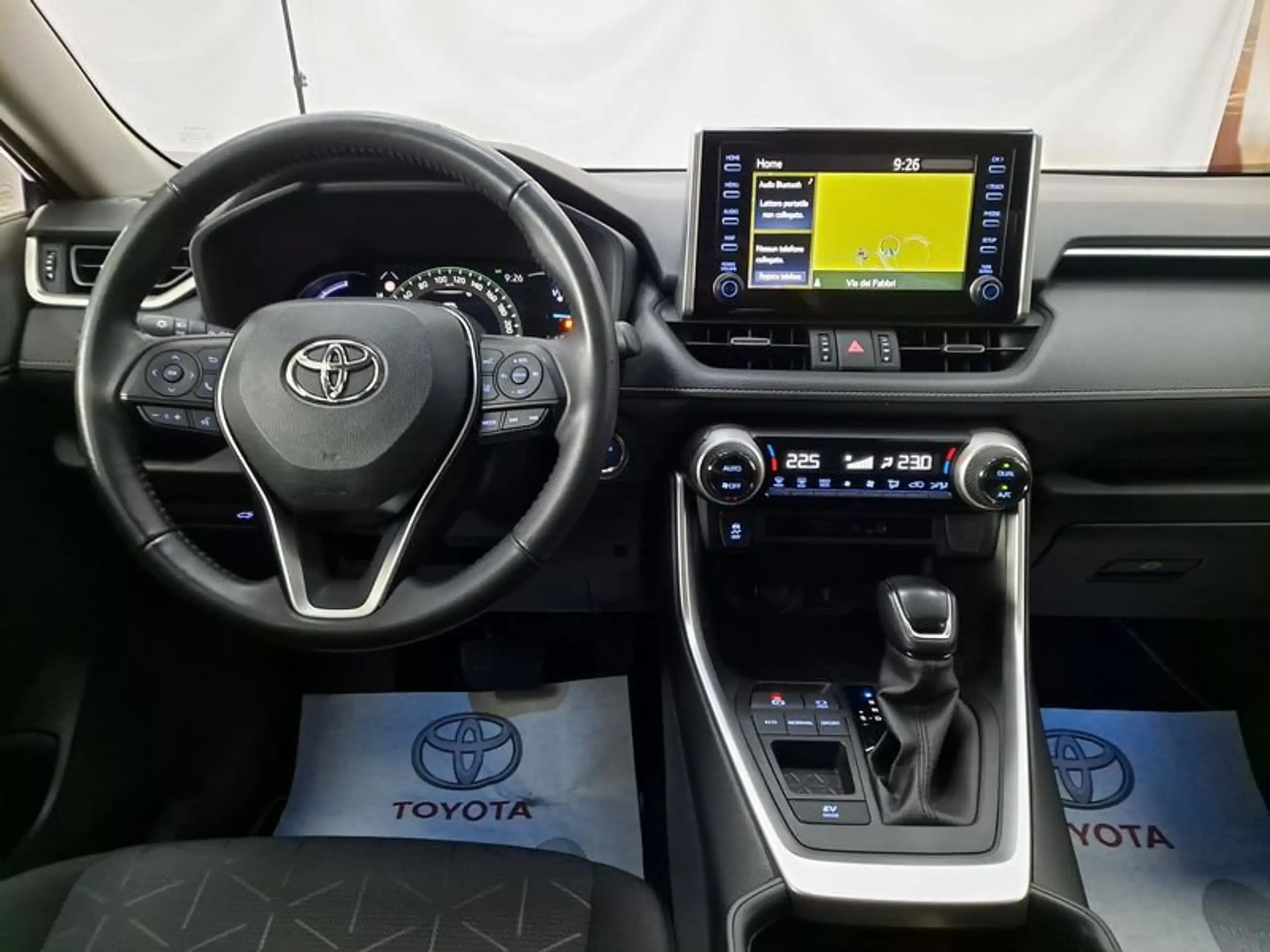 Toyota - RAV 4