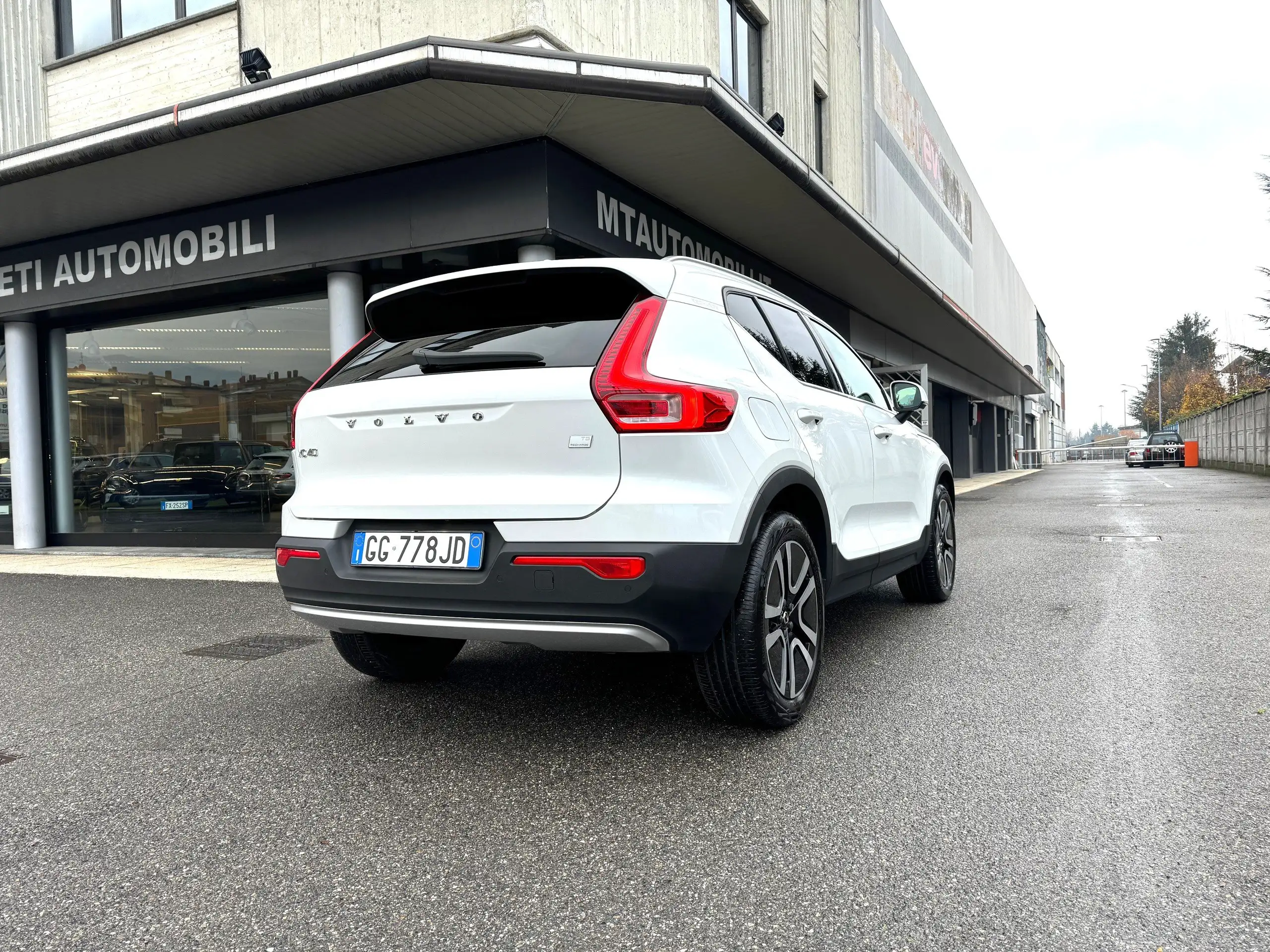 Volvo - XC40