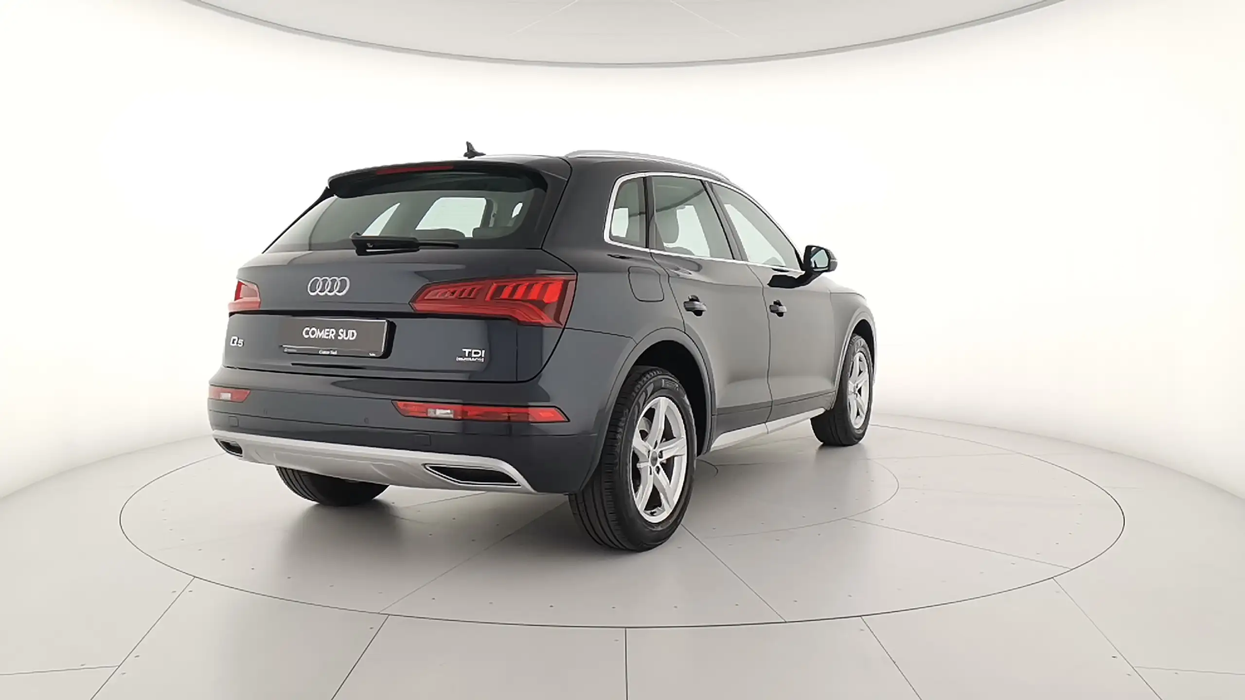 Audi - Q5