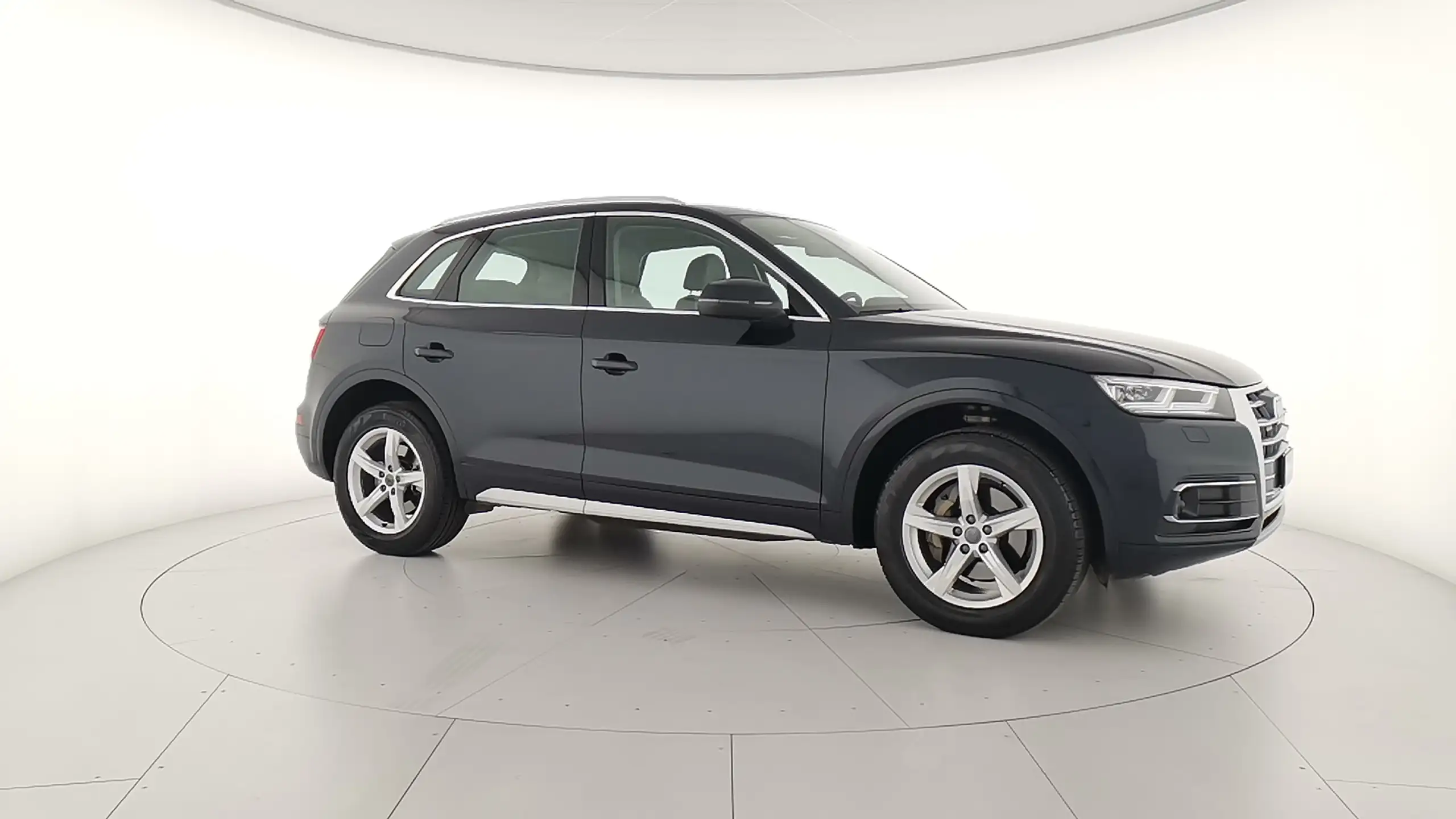 Audi - Q5