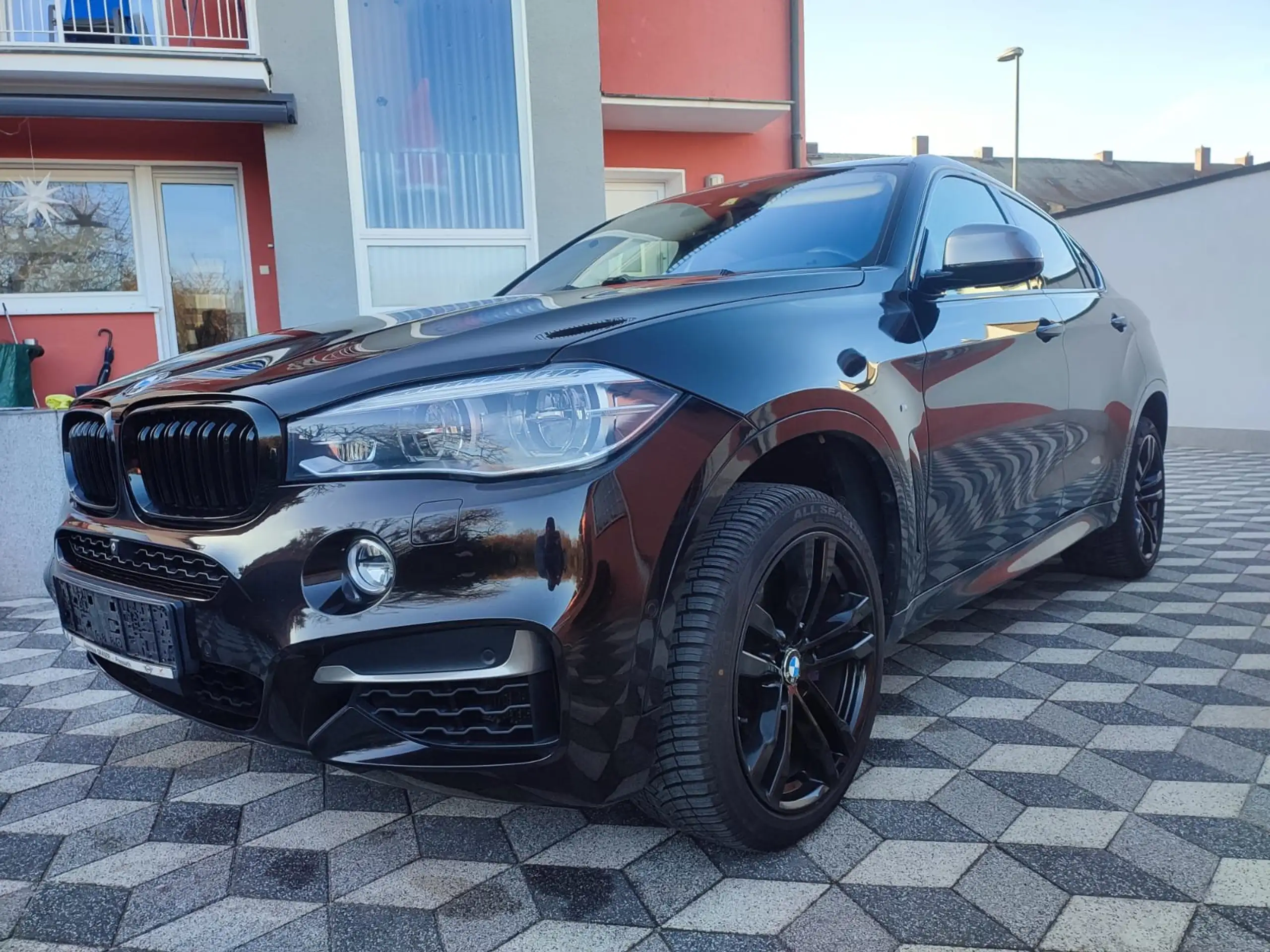 BMW - X6 M