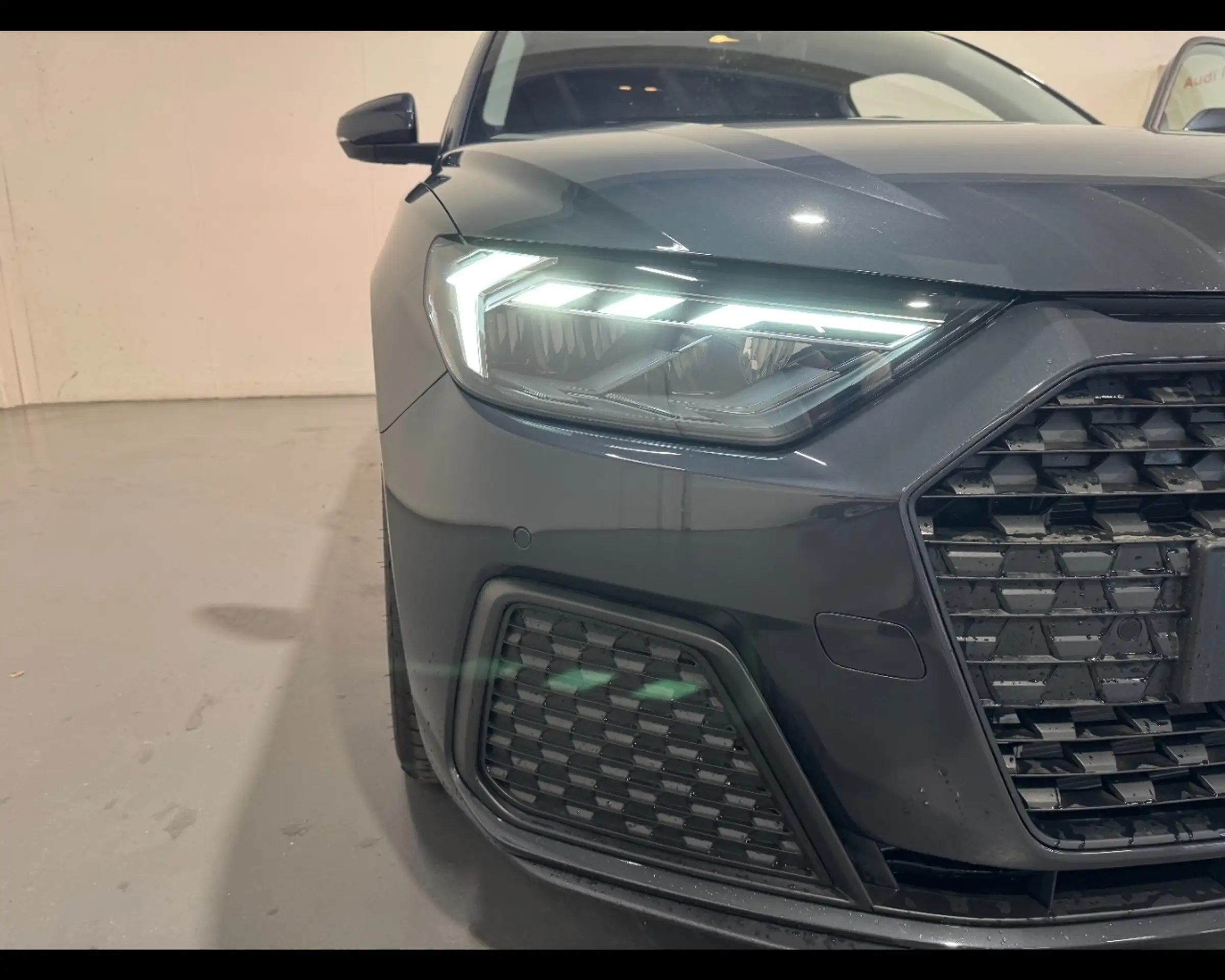 Audi - A1