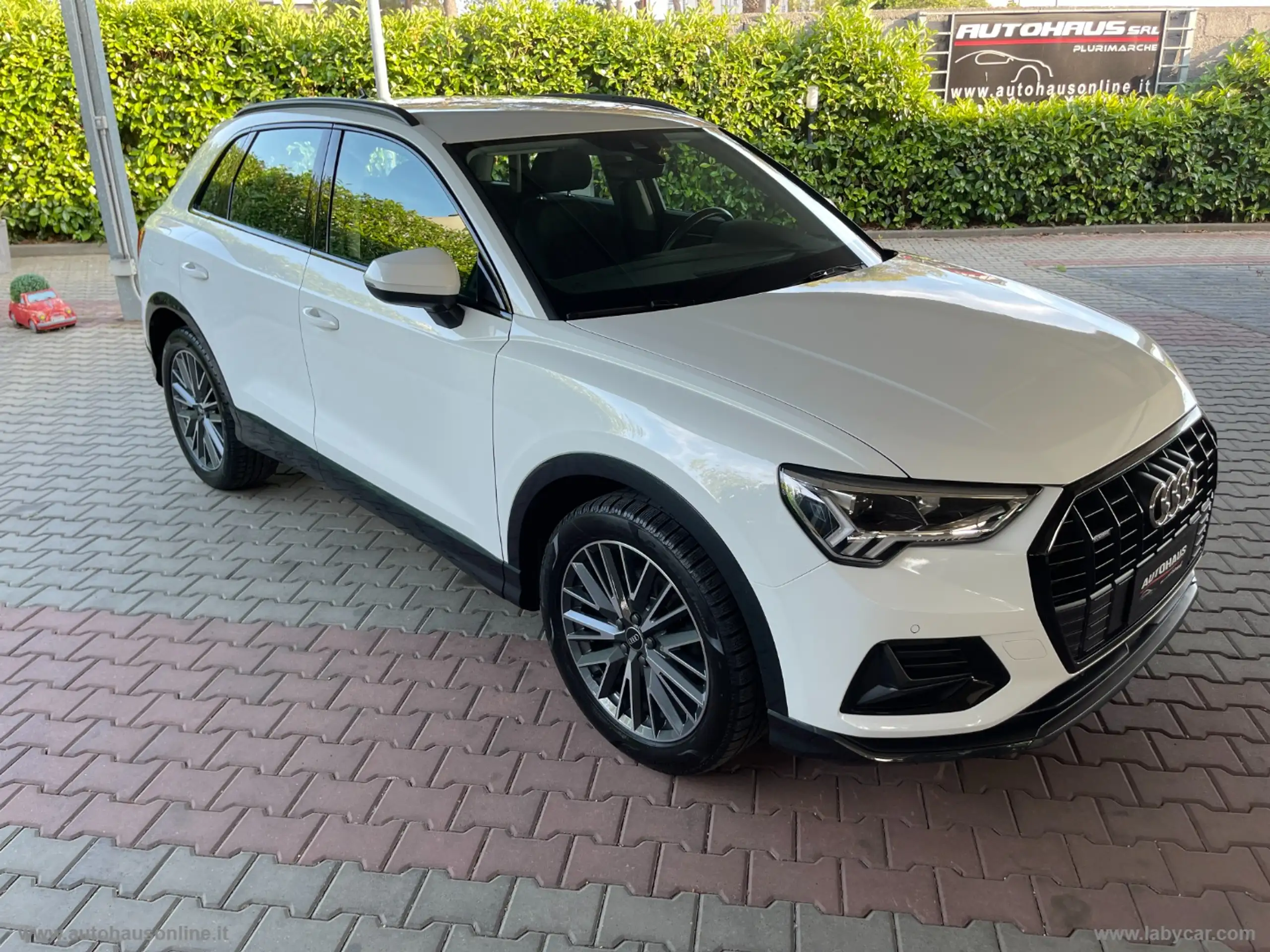 Audi - Q3