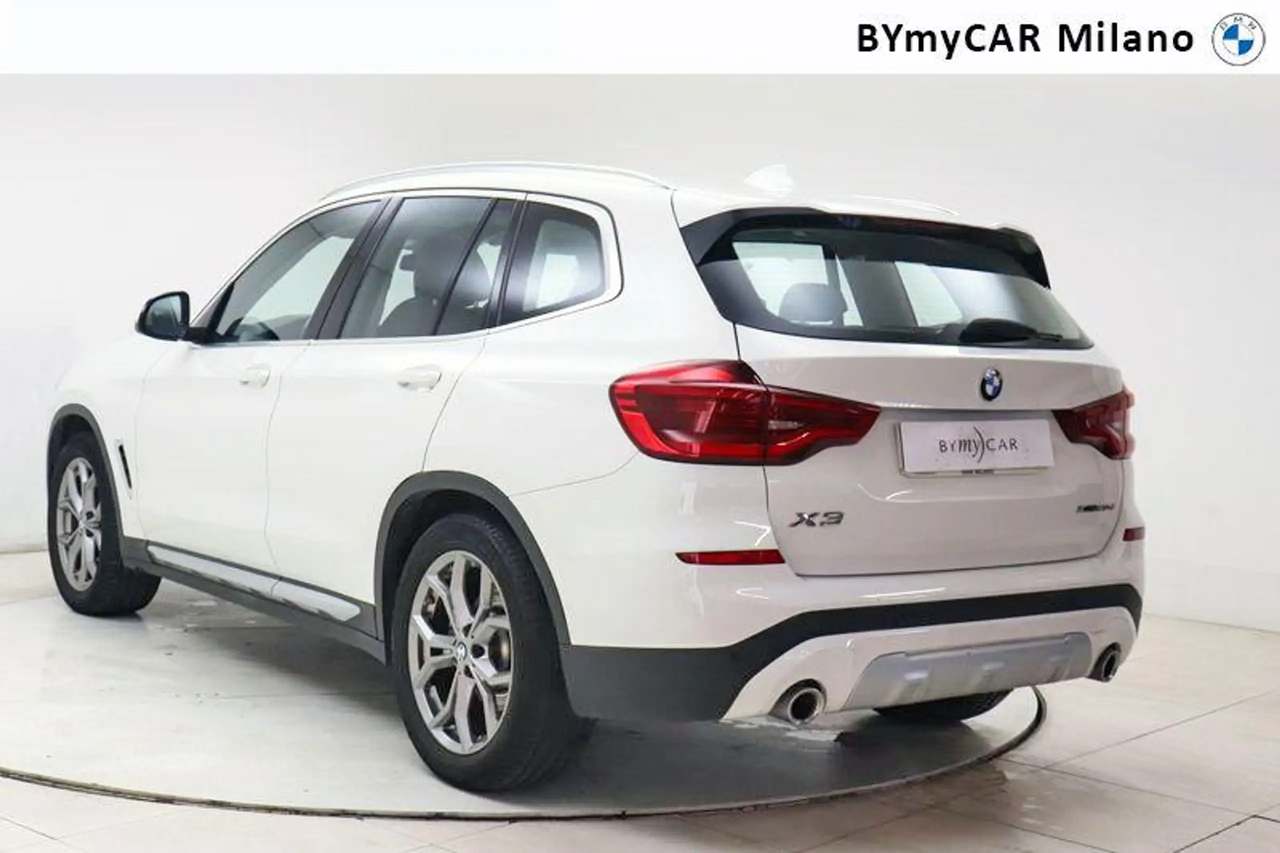 BMW - X3