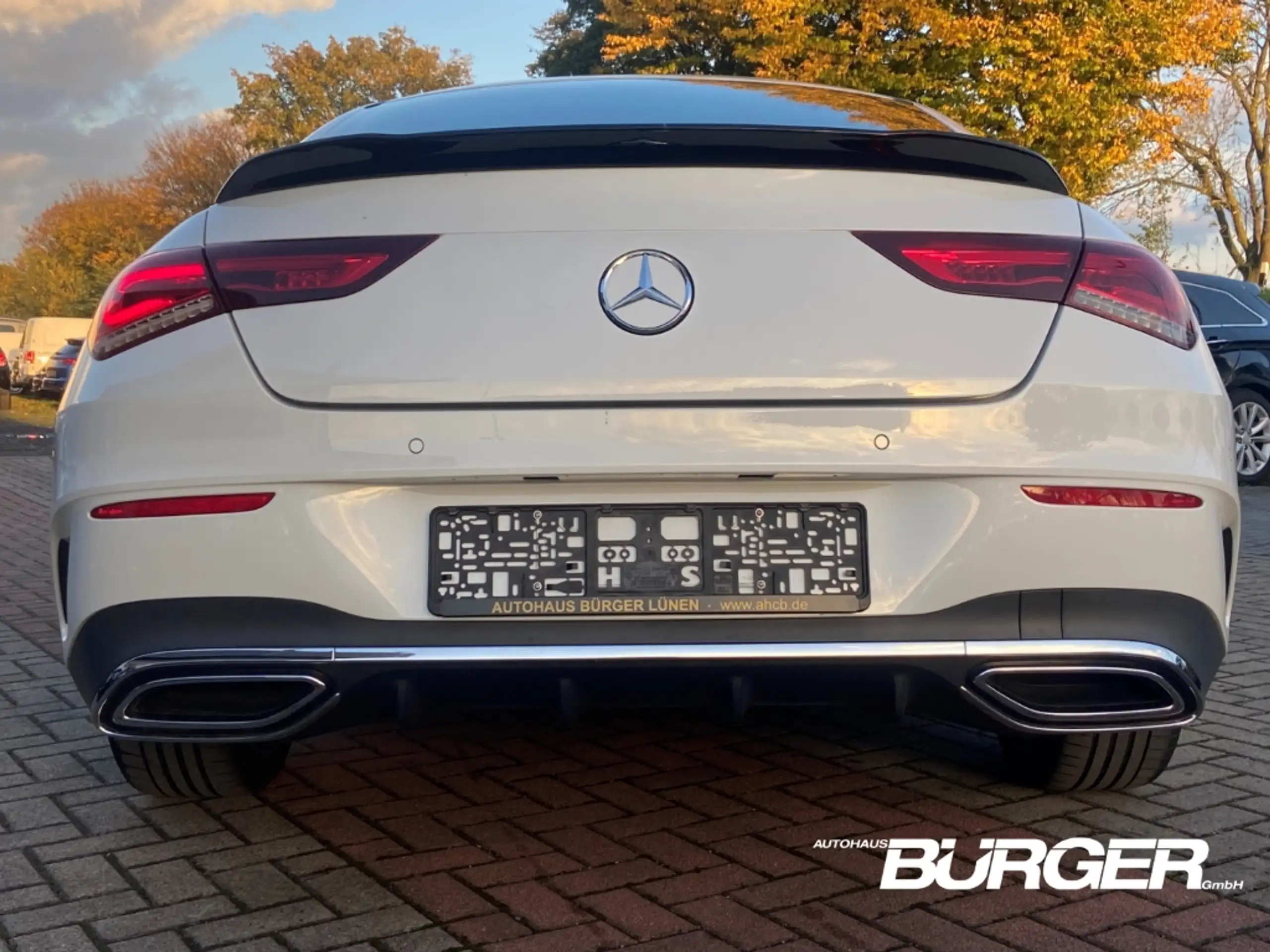 Mercedes-Benz - CLA 200