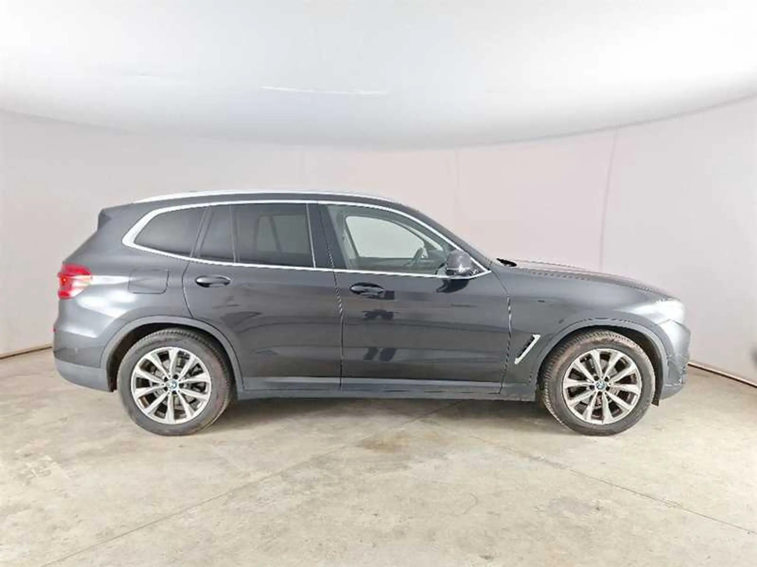 BMW - X3