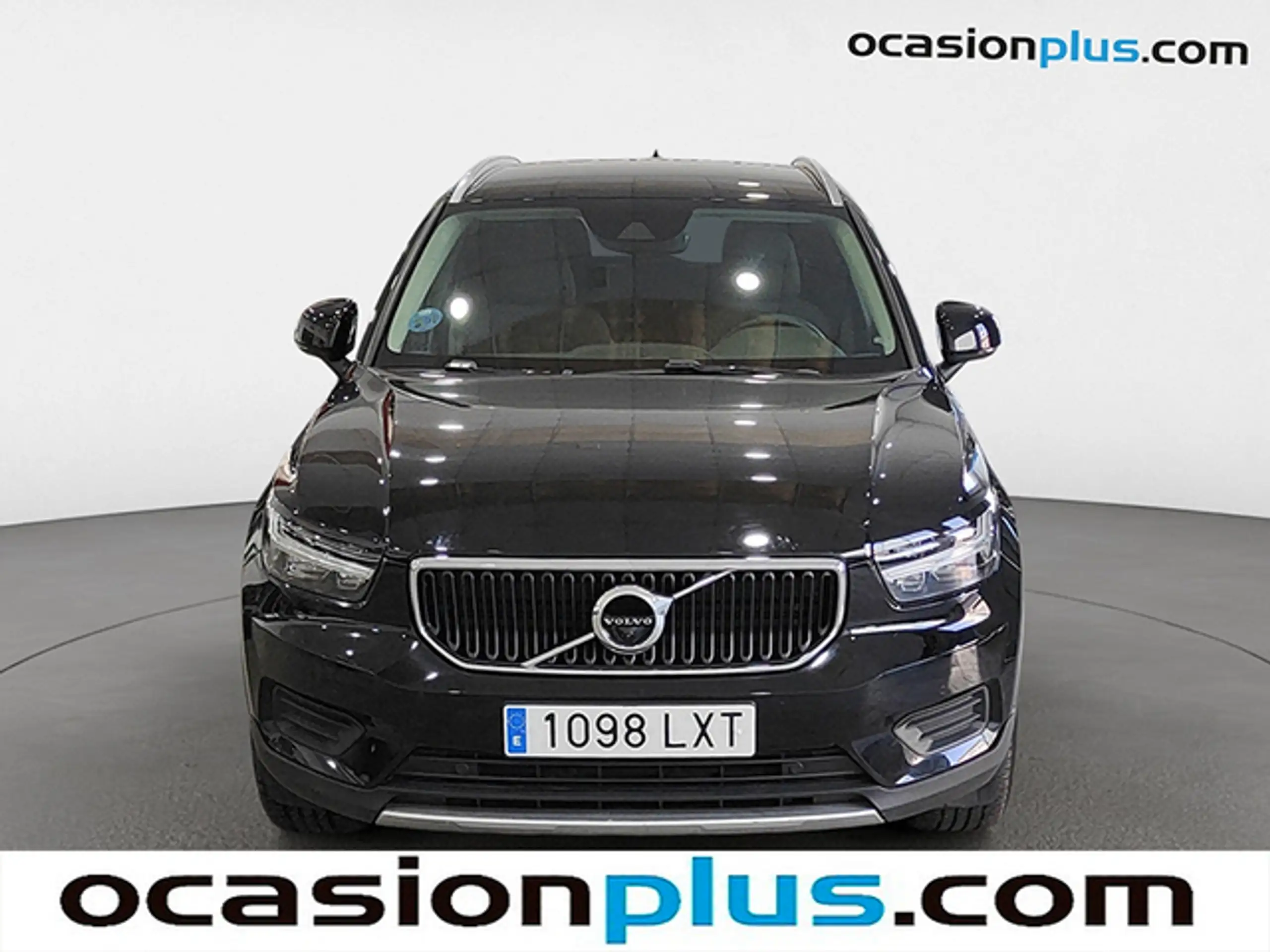 Volvo - XC40