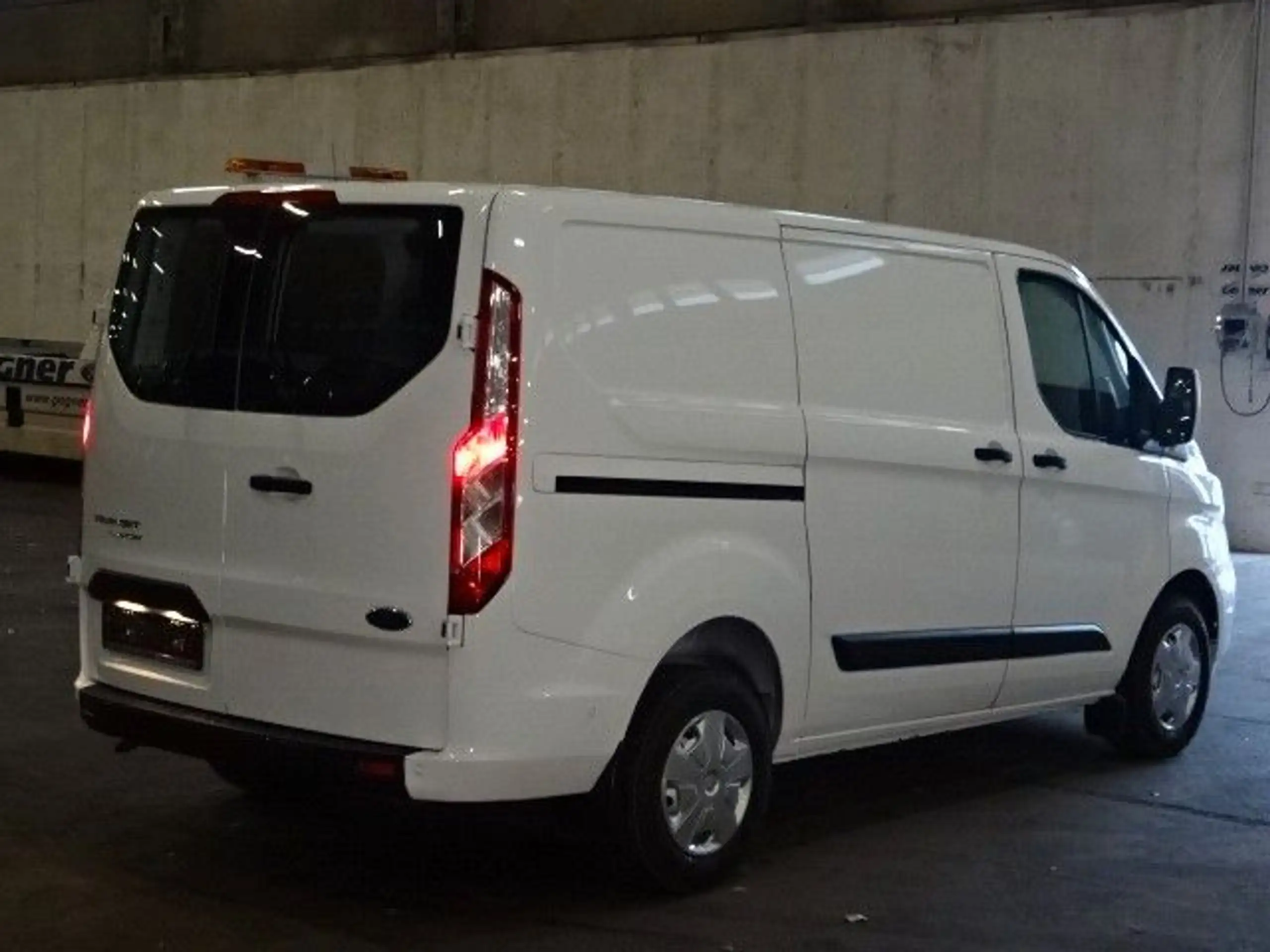 Ford - Transit Custom