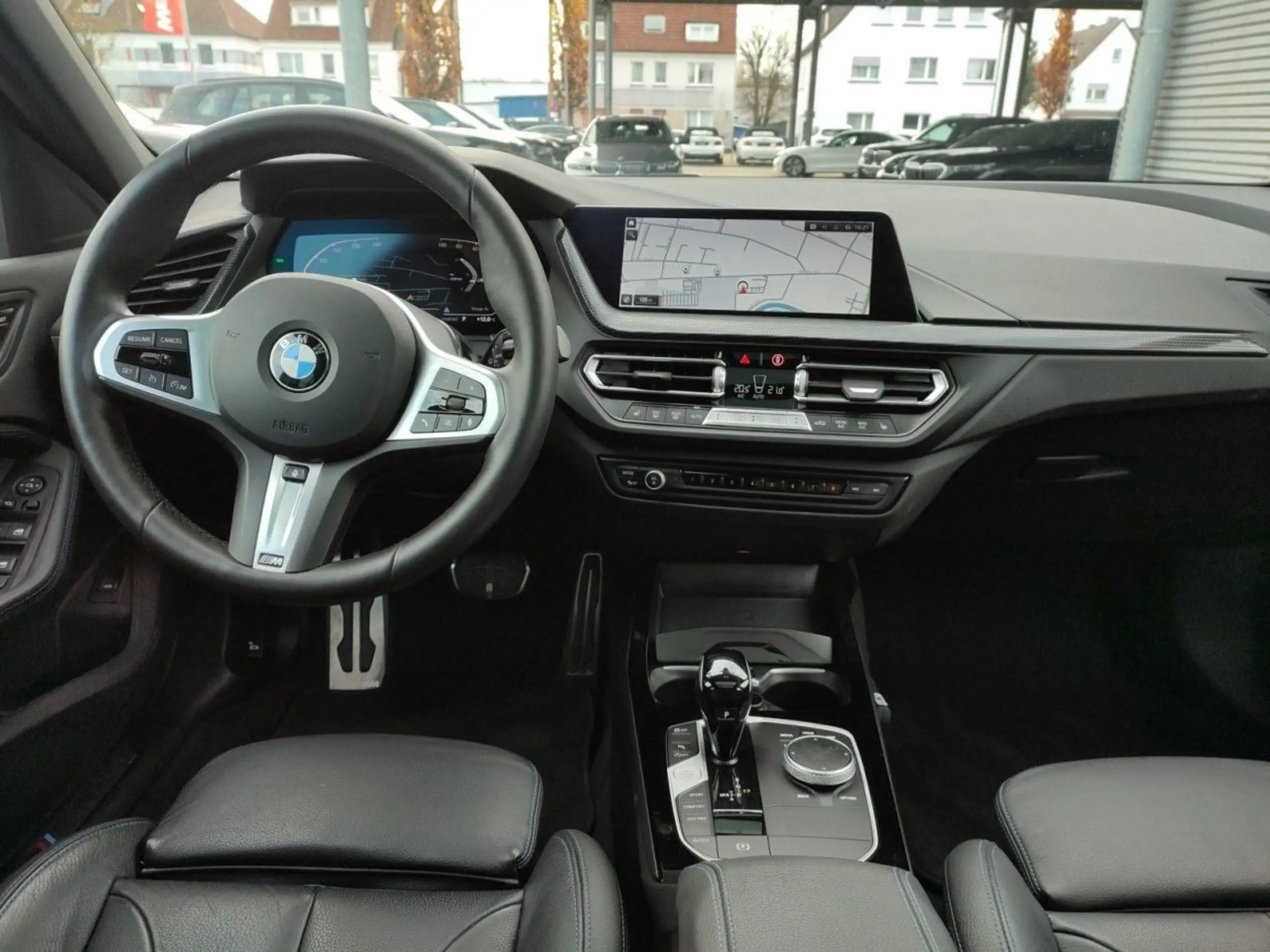 BMW - 118