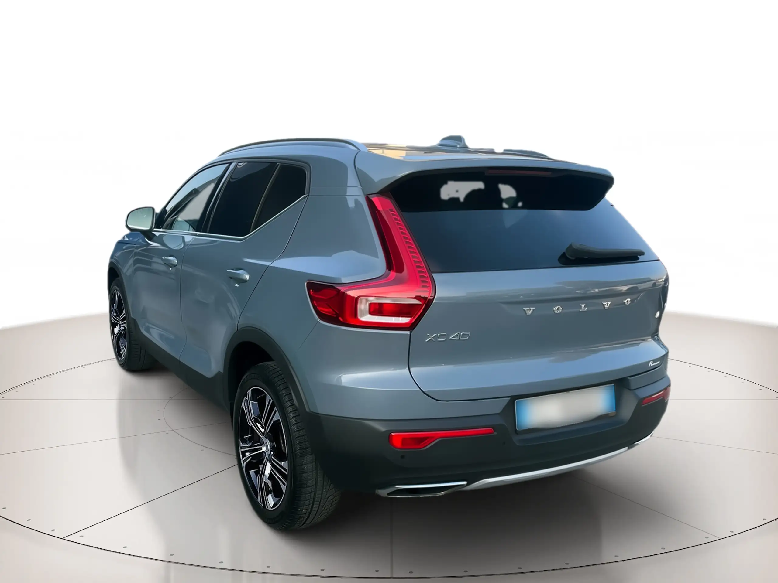 Volvo - XC40