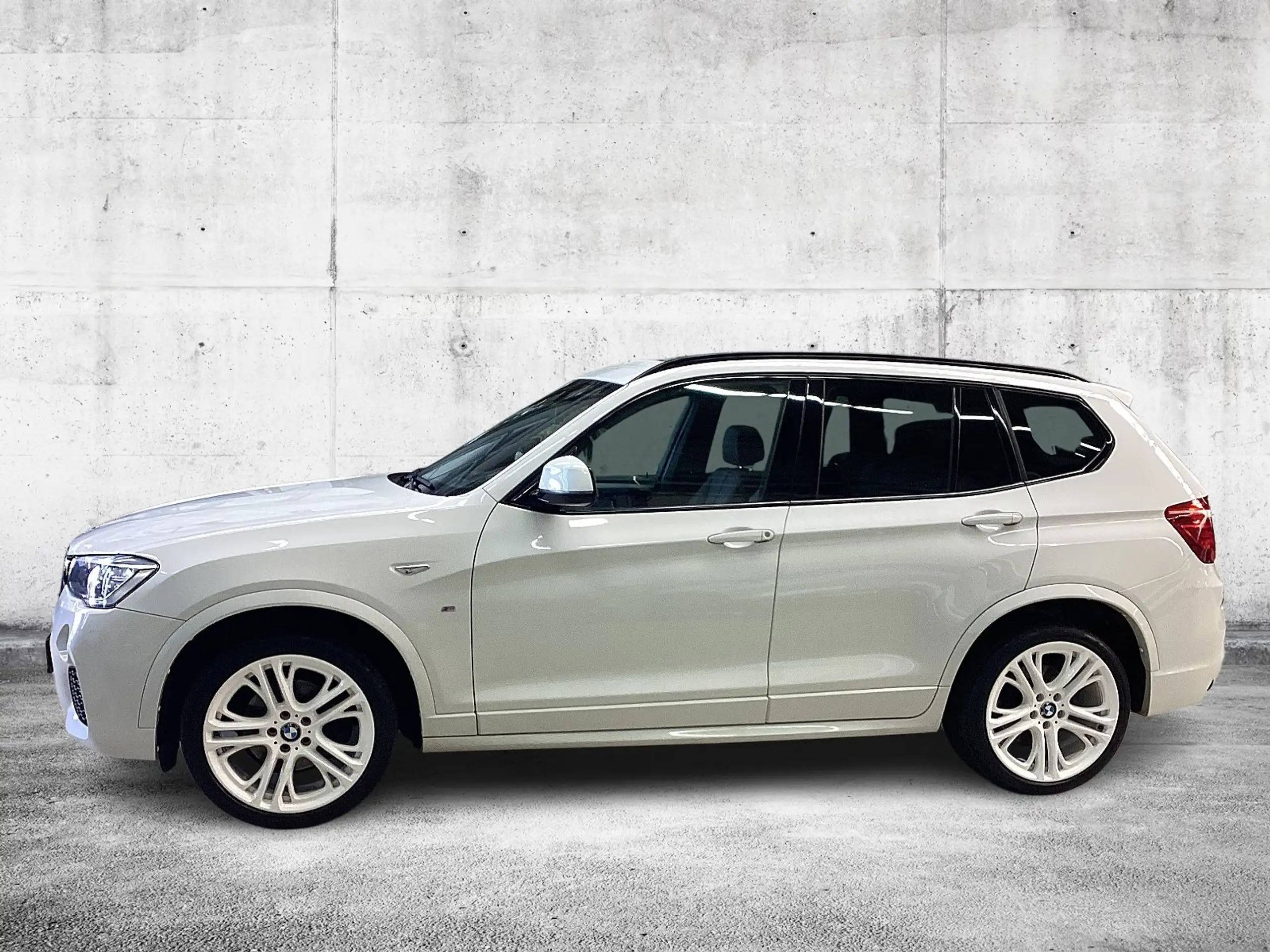 BMW - X3